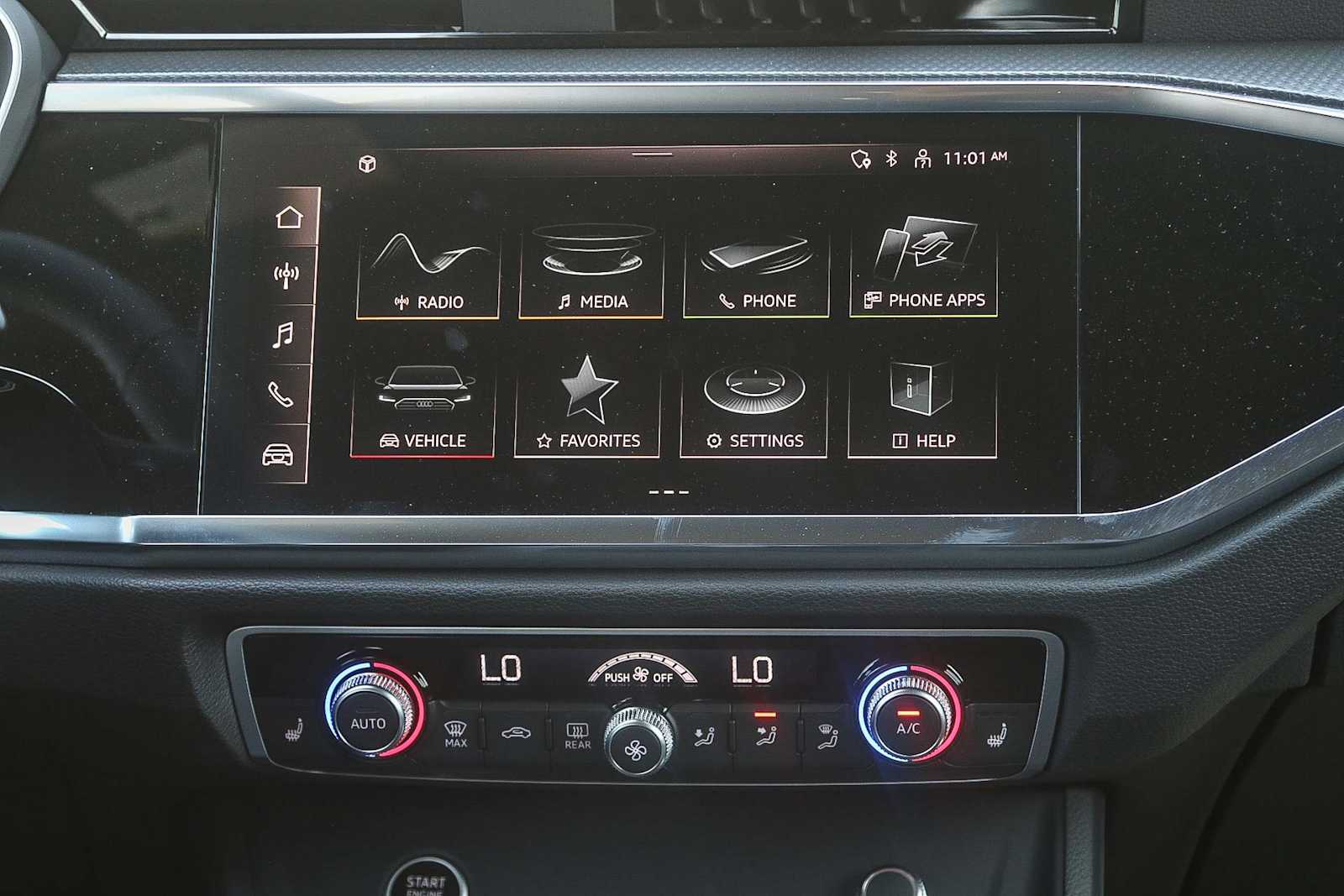 Thumbnail: 2025 Audi Q3 - 14