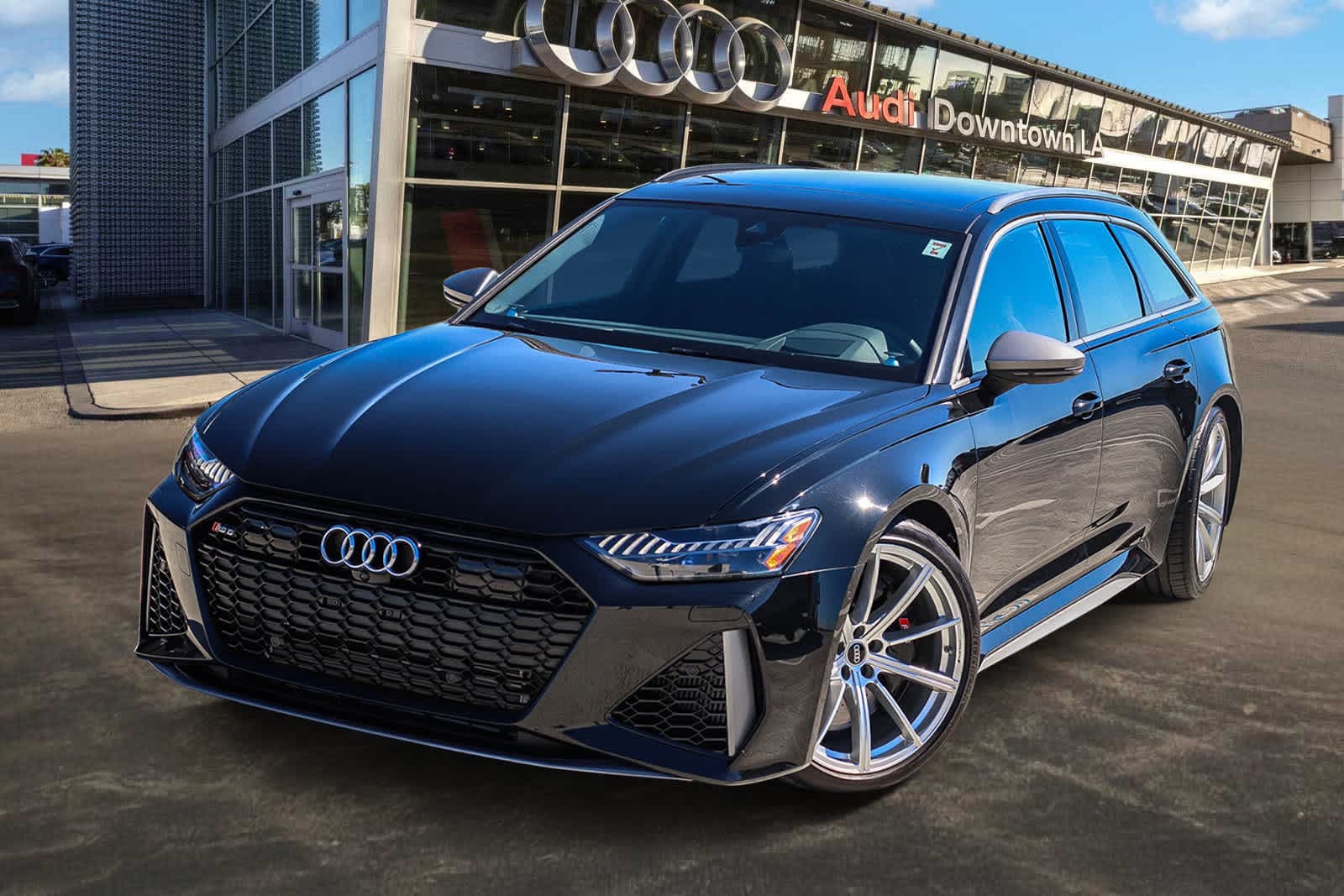 2025 Audi RS 6 performance -
                  Los Angeles, CA