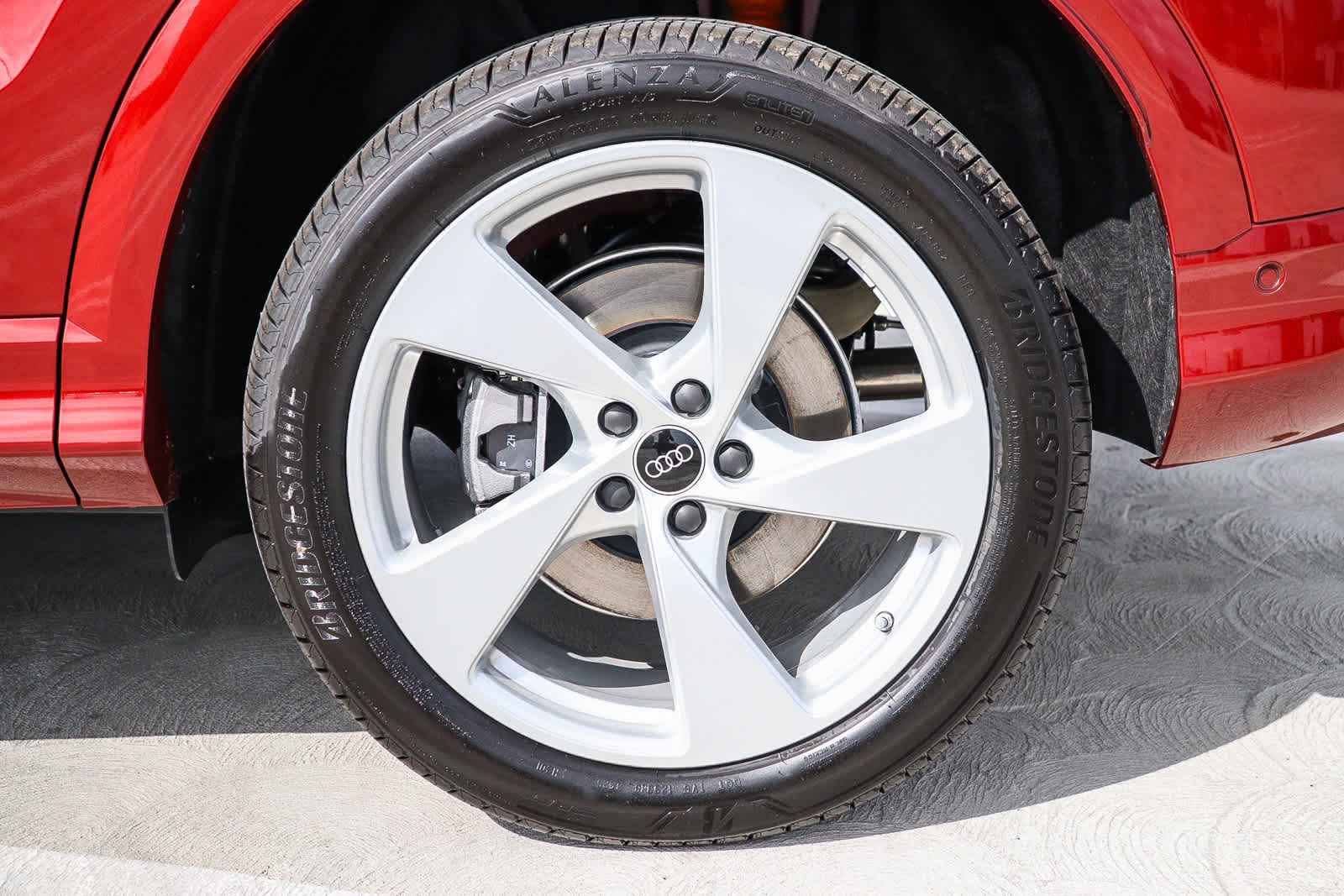 Thumbnail: 2025 Audi Q5 - 13