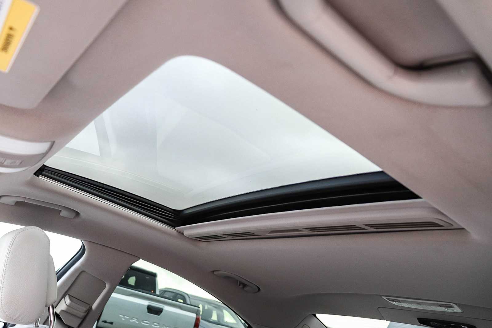 Thumbnail: 2013 Mercedes-Benz CLS - 33