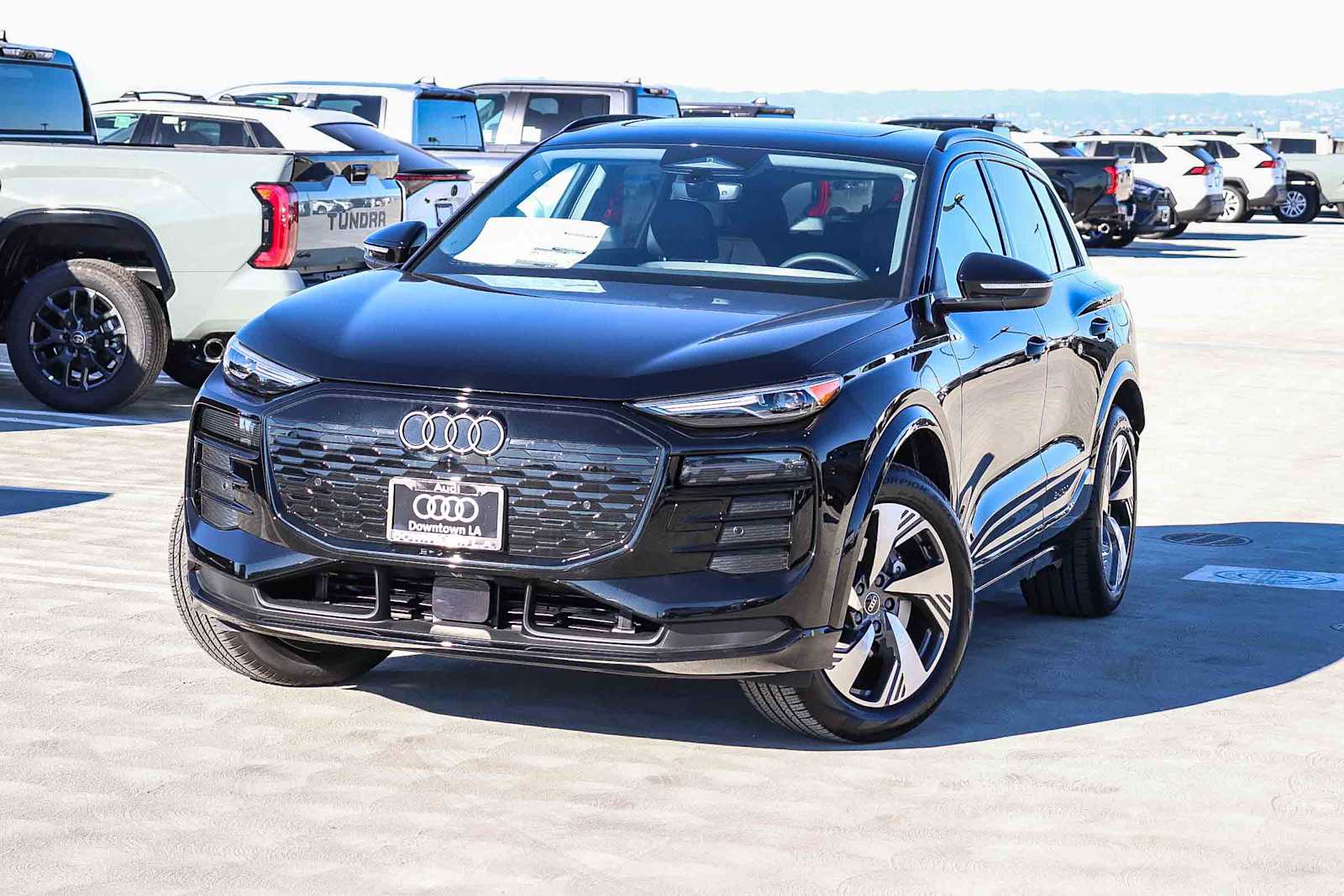 2025 Audi Q6 e-tron Premium -
                  Los Angeles, CA