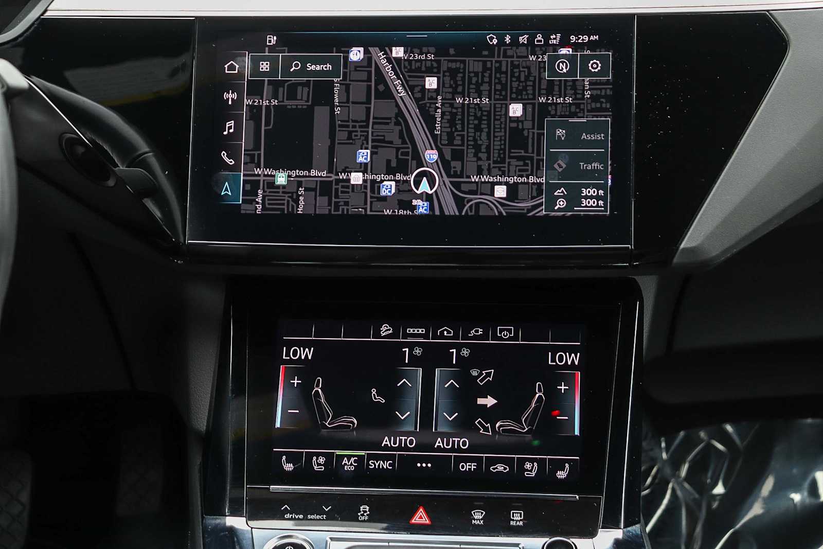 Thumbnail: 2024 Audi Q8 e-tron - 17