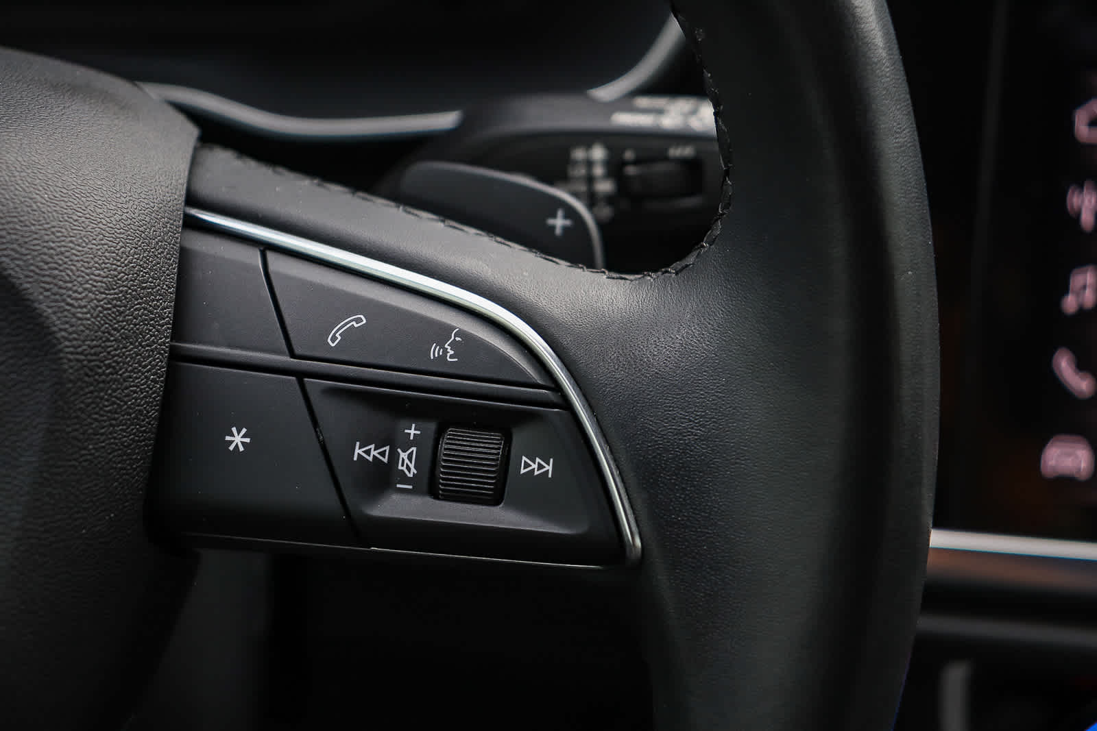 Thumbnail: 2023 Audi Q3 - 21