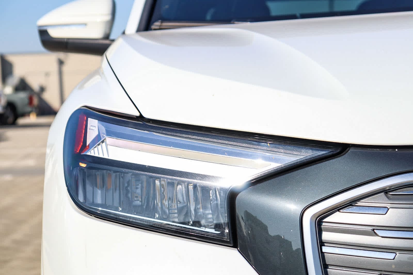 Thumbnail: 2023 Audi Q4 e-tron - 9