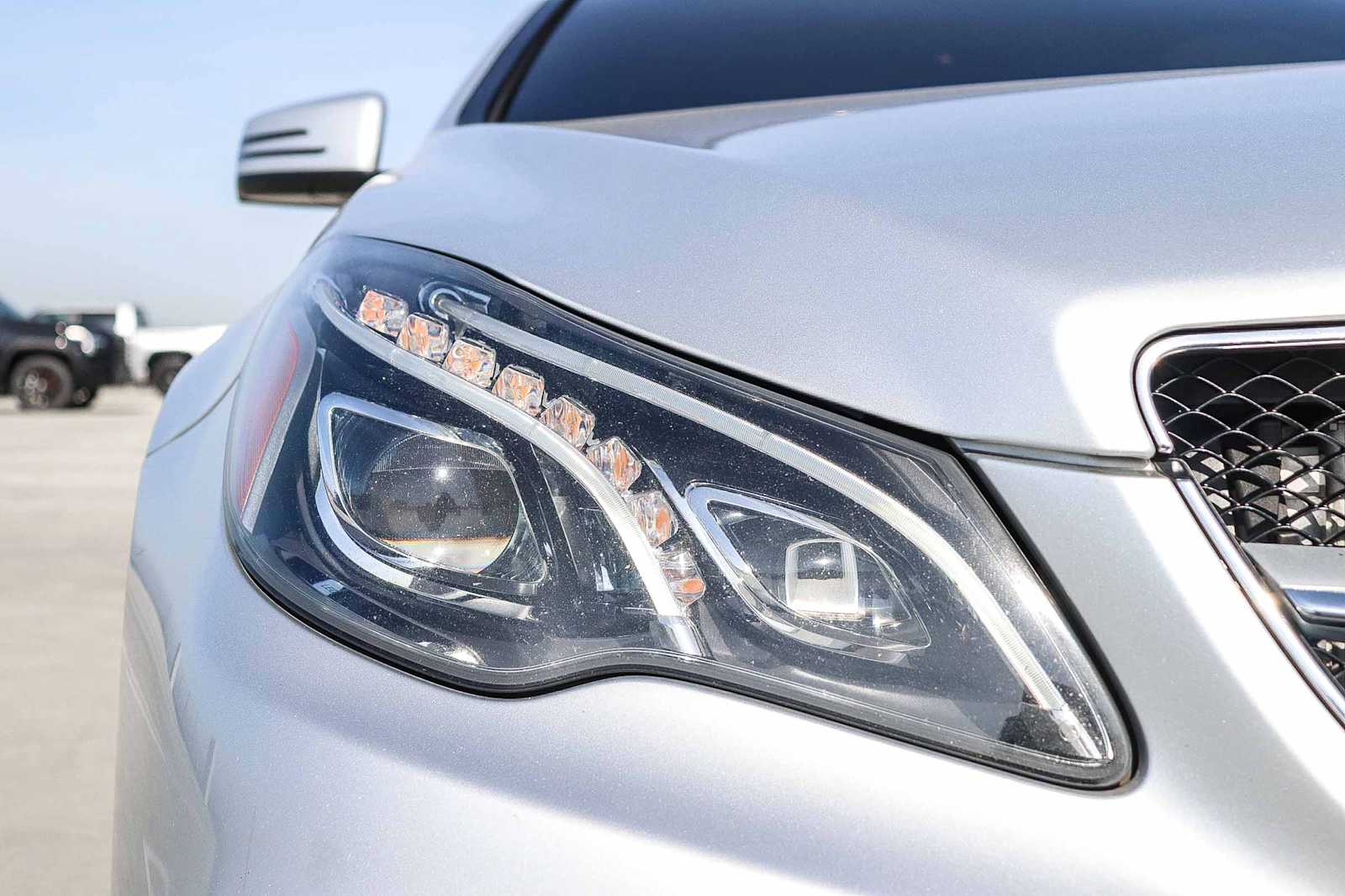 Thumbnail: 2016 Mercedes-Benz E-Class - 15