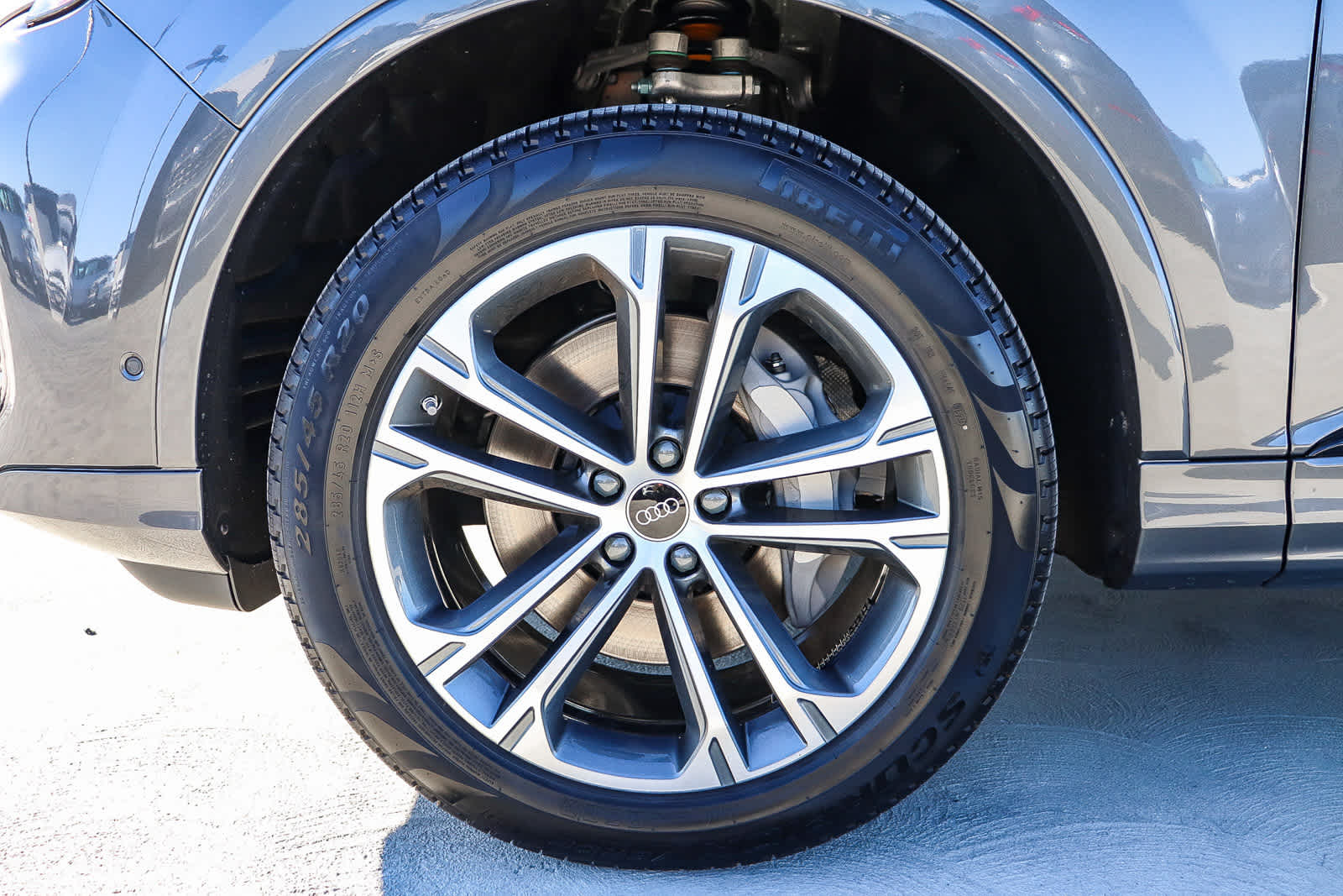 Thumbnail: 2026 Audi Q7 - 14