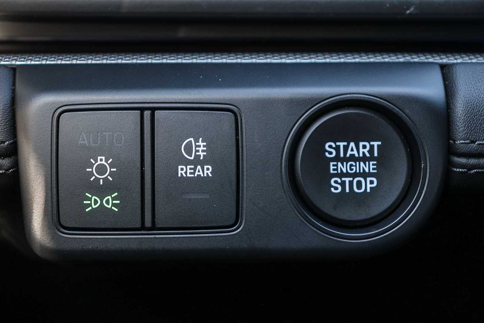 Thumbnail: 2025 Porsche Panamera - 28