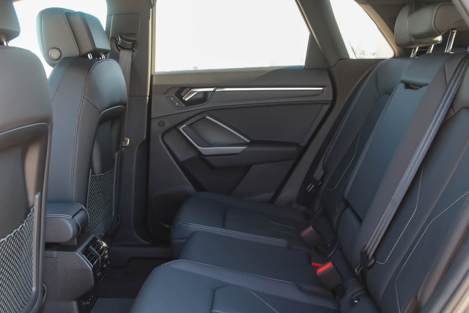 Thumbnail: 2025 Audi Q3 - 27