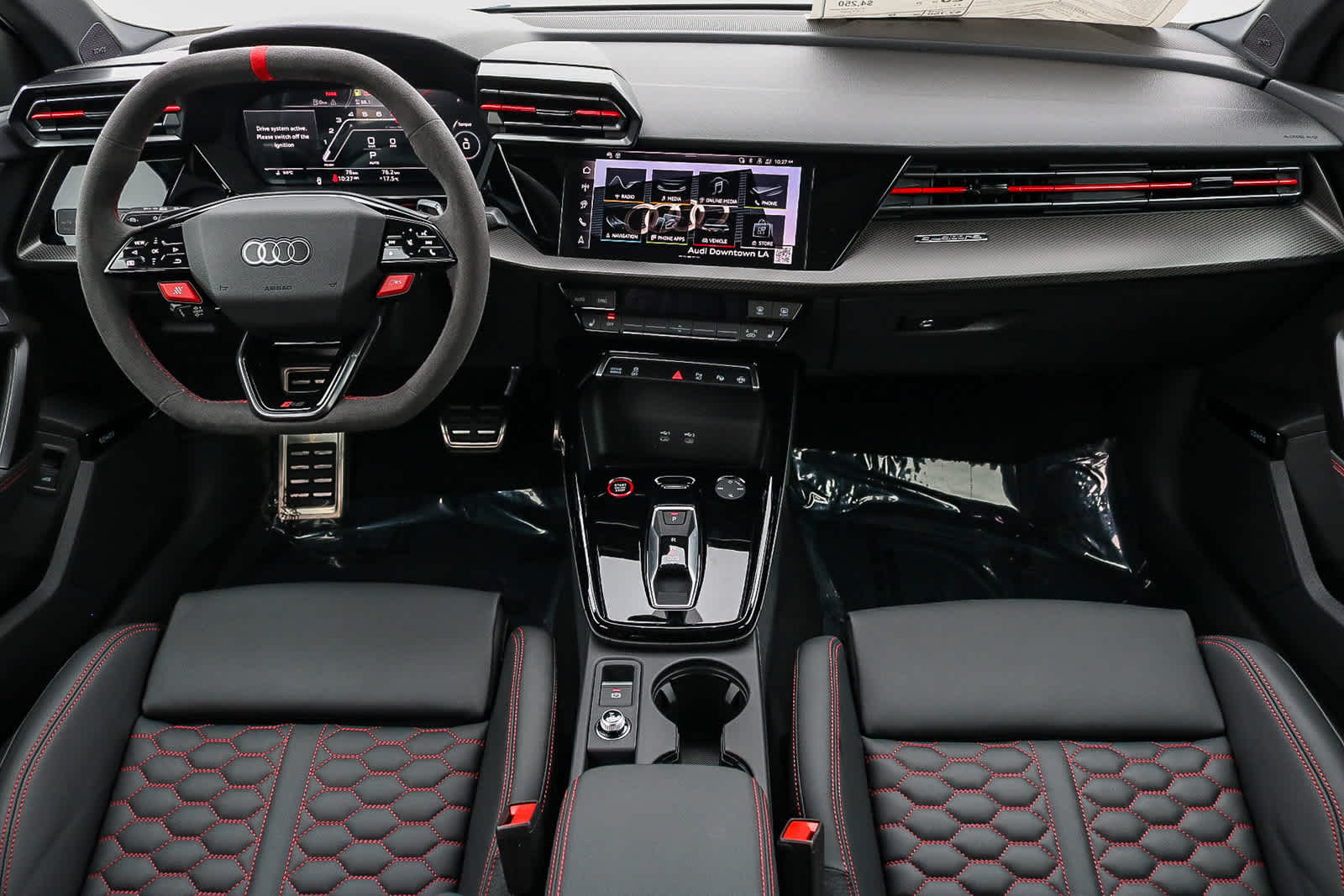 Thumbnail: 2025 Audi RS 3 - 17