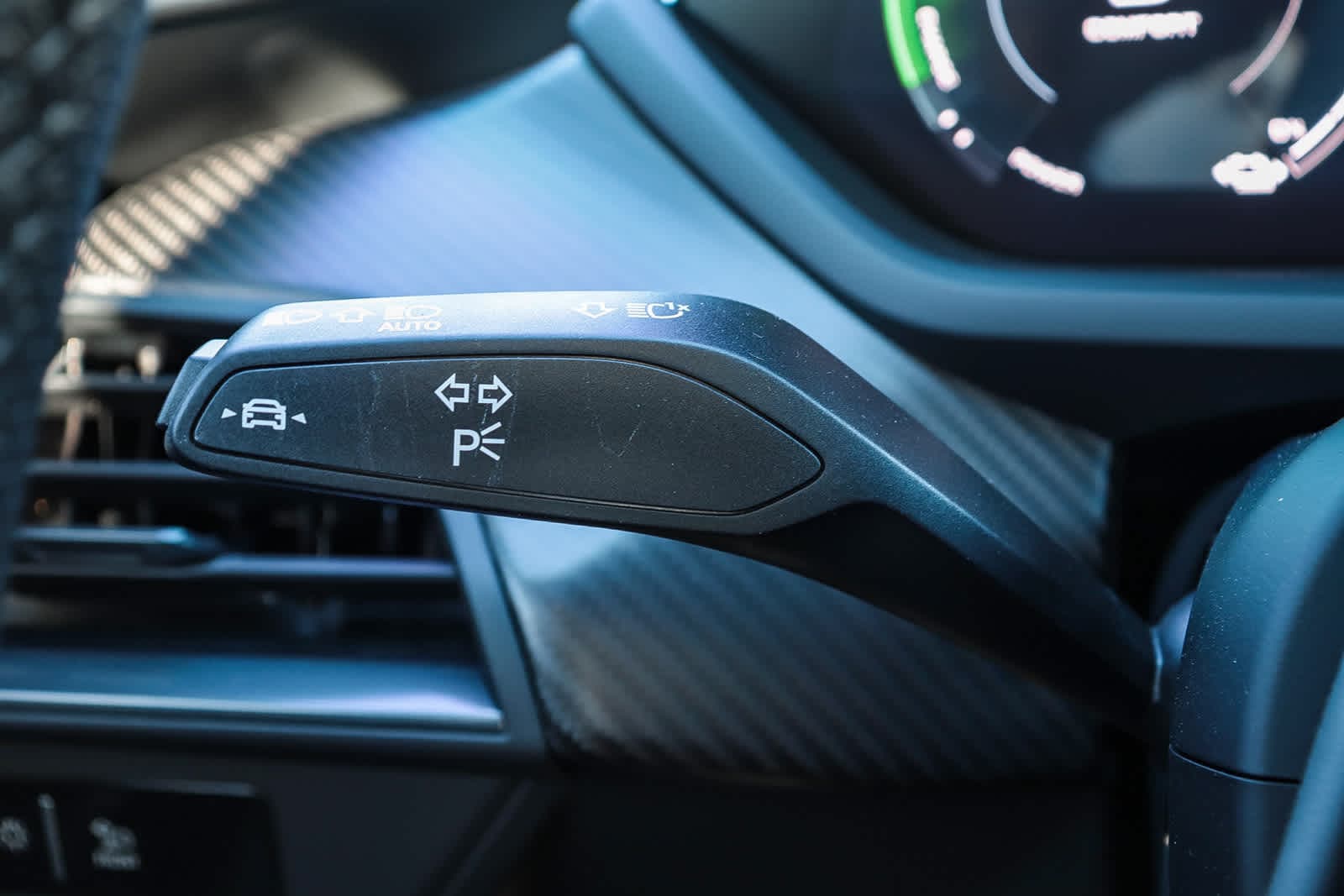 Thumbnail: 2025 Audi RS e-tron GT - 33