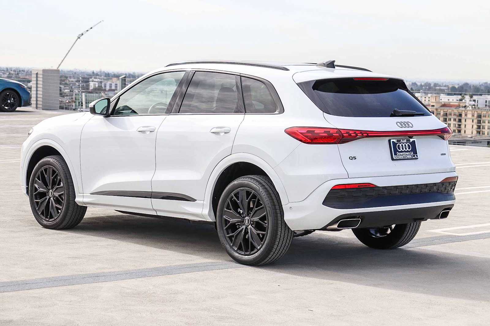 Thumbnail: 2025 Audi Q5 - 6