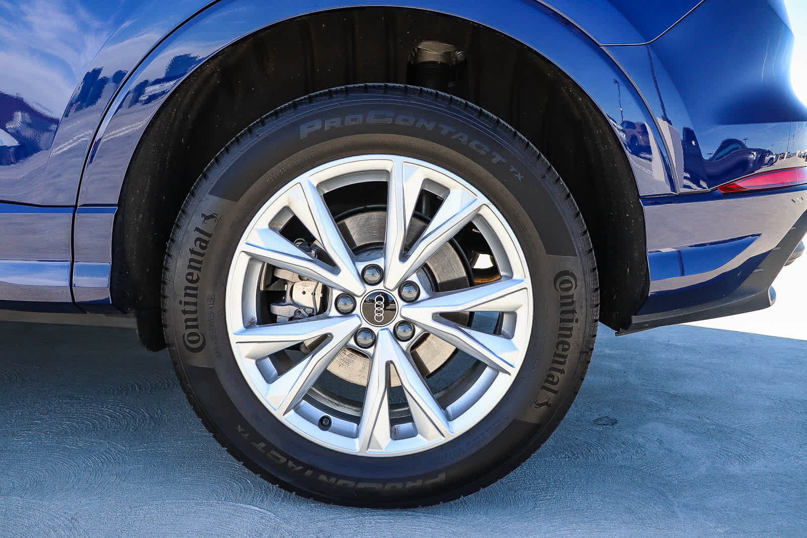 Thumbnail: 2025 Audi Q3 - 13