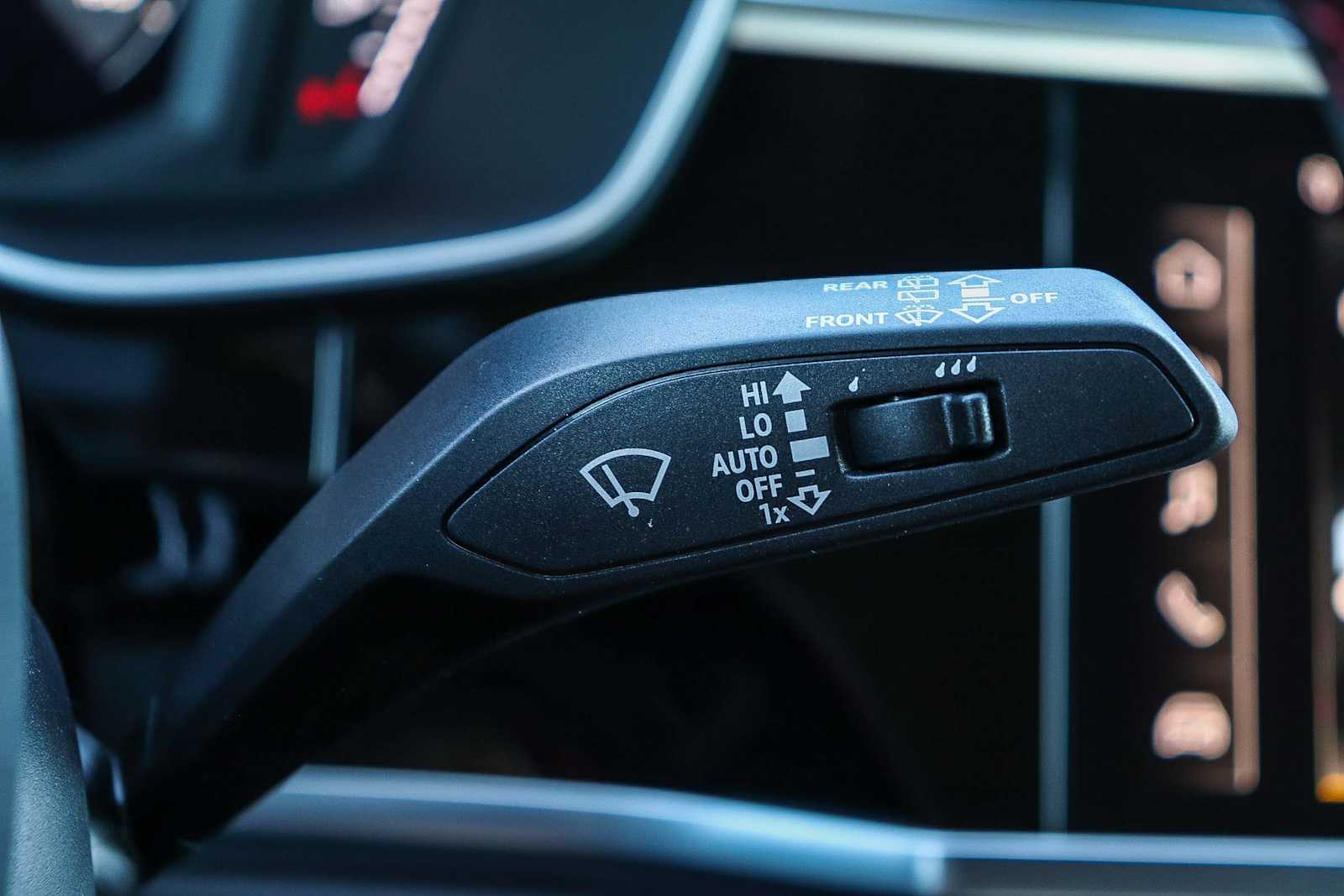 Thumbnail: 2025 Audi Q3 - 34