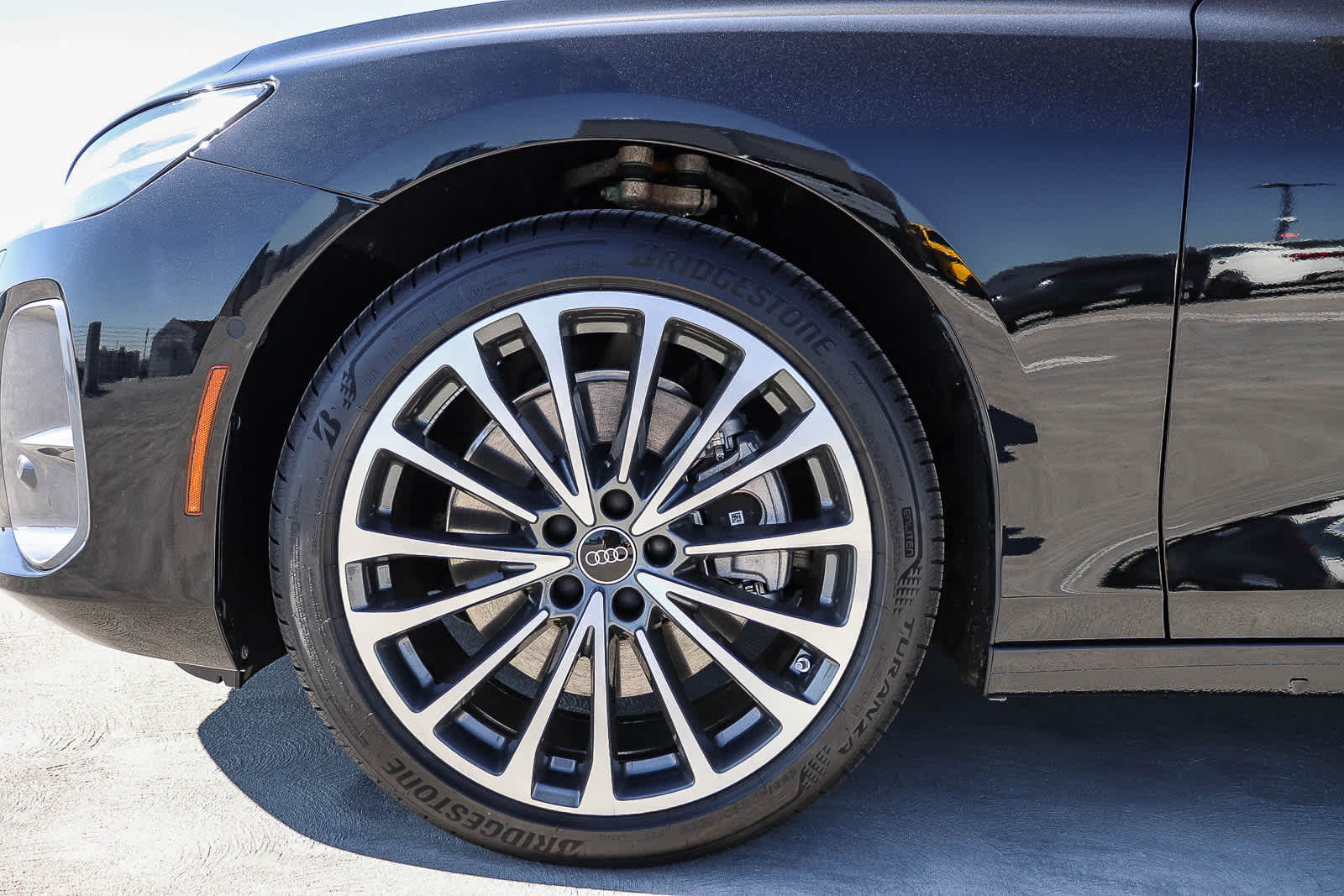 Thumbnail: 2026 Audi A6 - 14