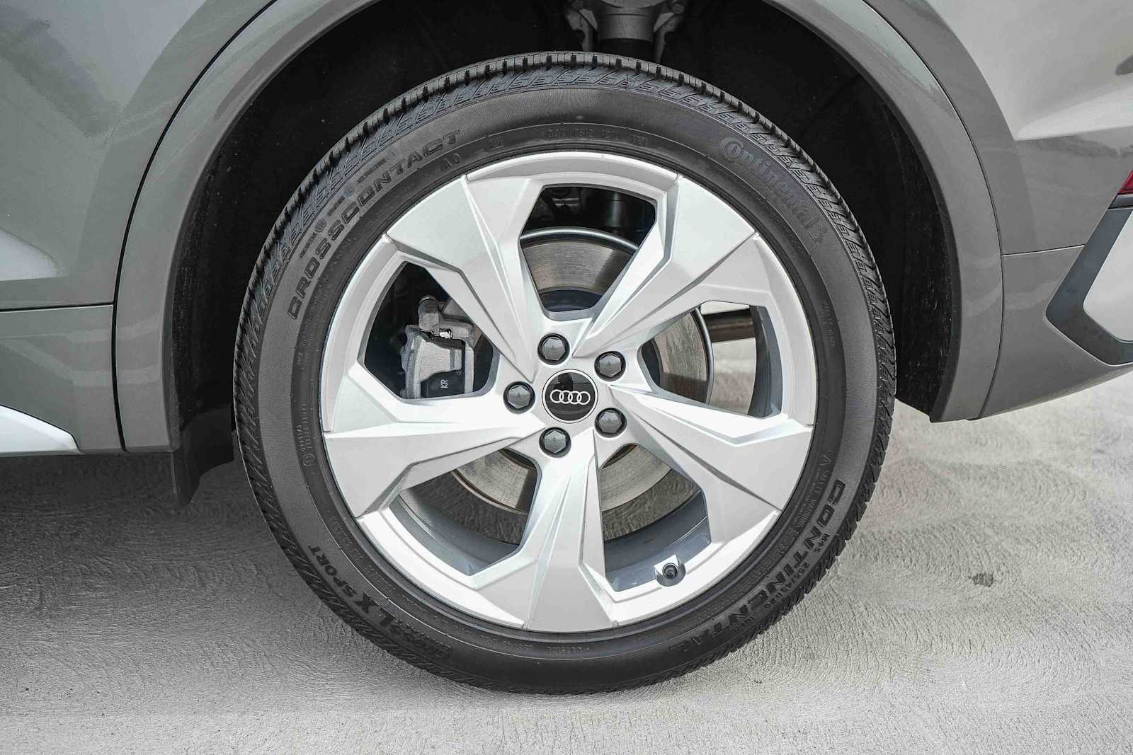 Thumbnail: 2023 Audi Q5 - 13