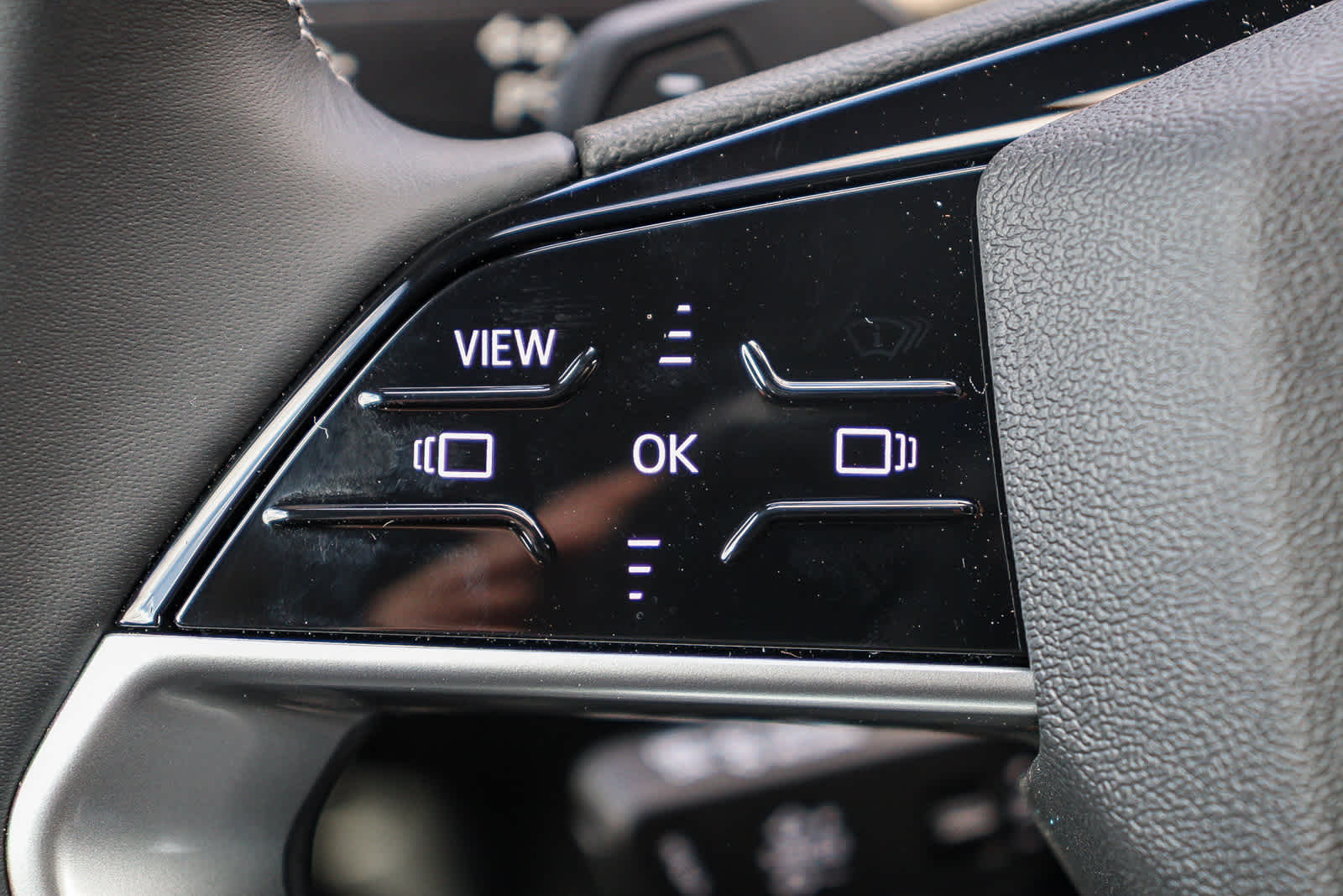 Thumbnail: 2025 Audi Q5 - 21