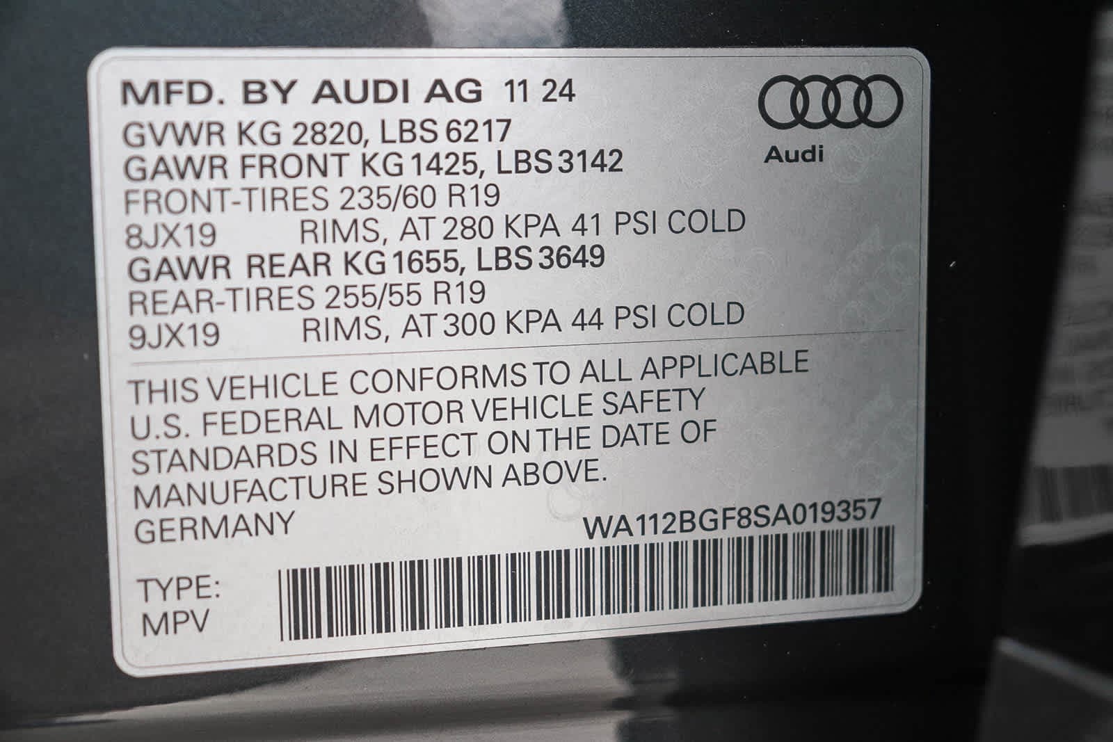 Thumbnail: 2025 Audi Q6 e-tron - 36