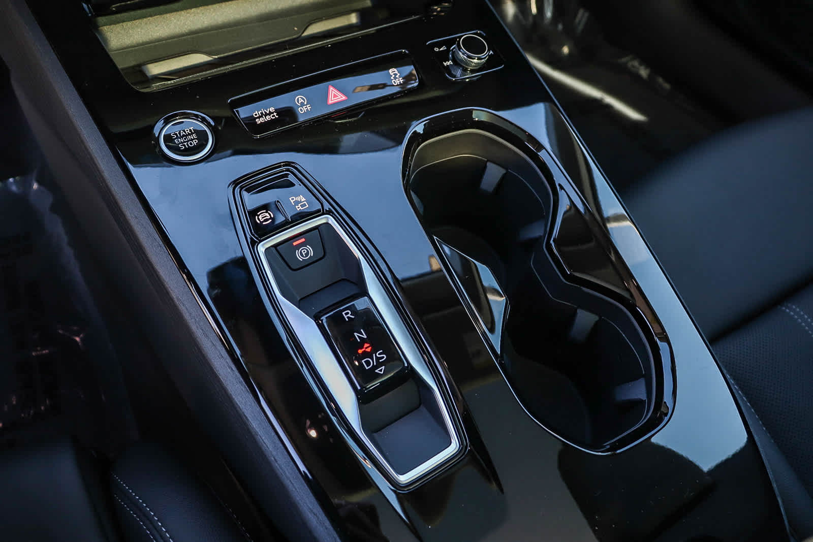 Thumbnail: 2025 Audi A5 - 24