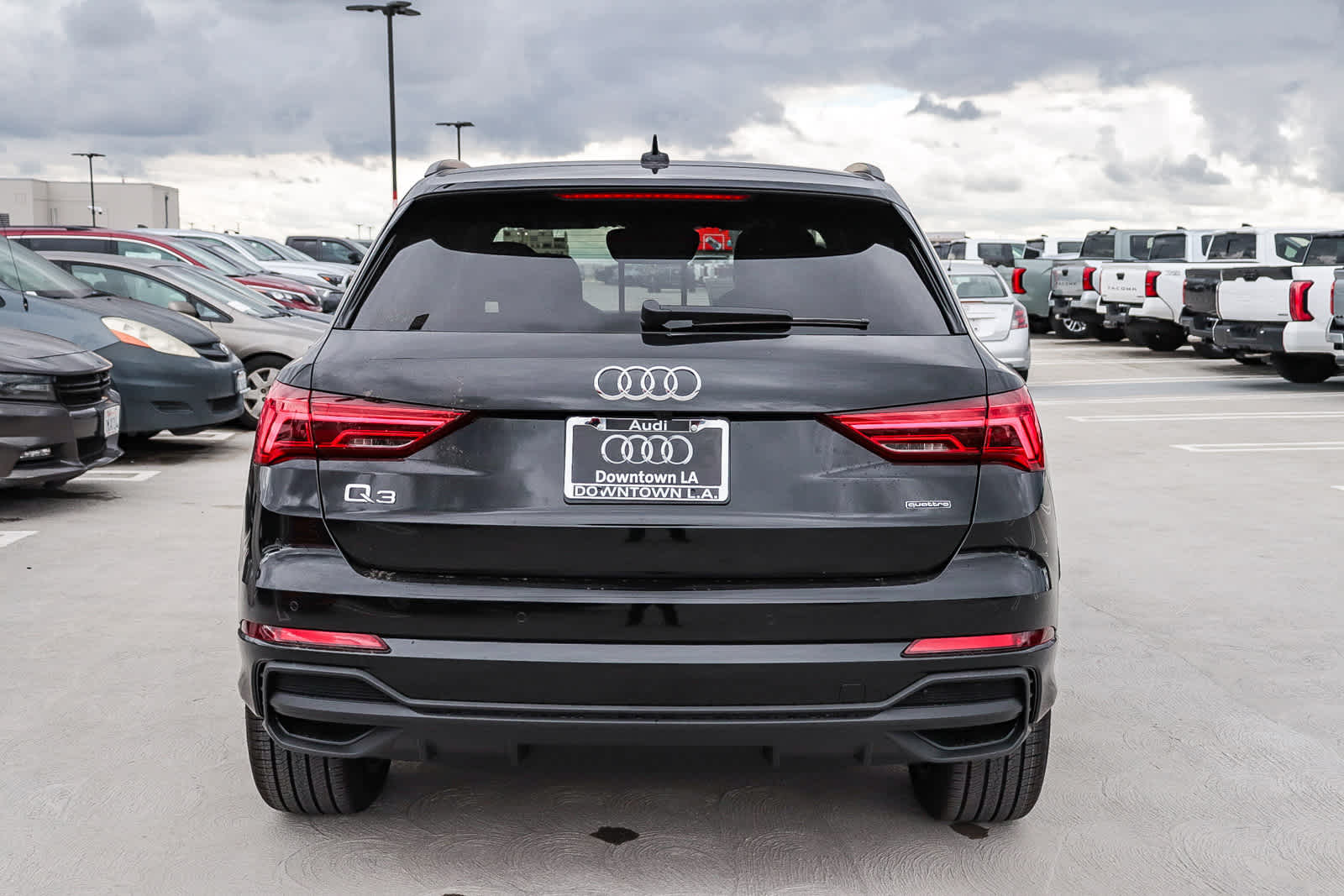 Thumbnail: 2025 Audi Q3 - 8