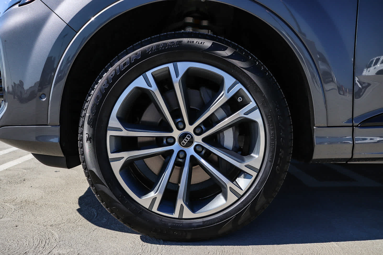 Thumbnail: 2026 Audi Q7 - 14