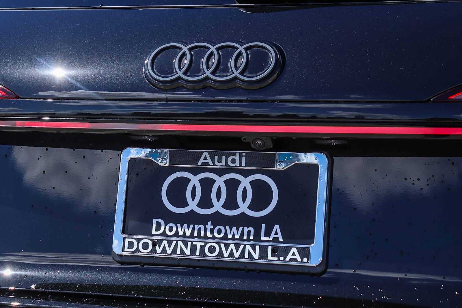 Thumbnail: 2026 Audi Q3 - 11