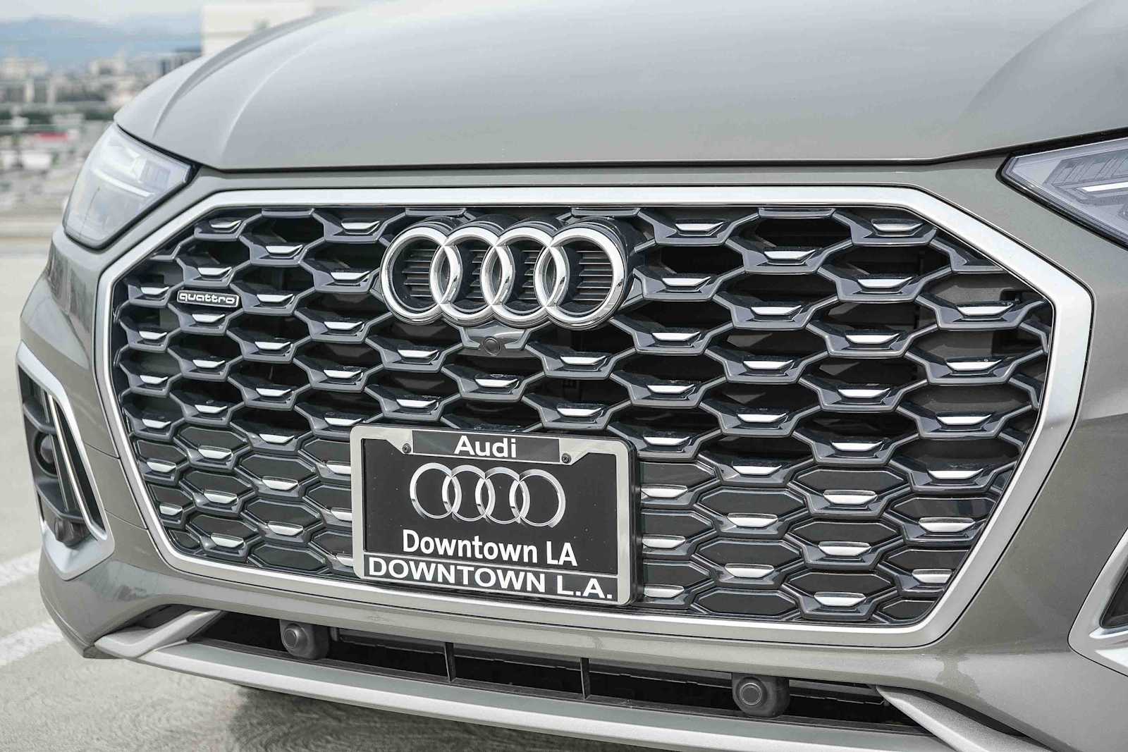 Thumbnail: 2023 Audi Q5 - 6