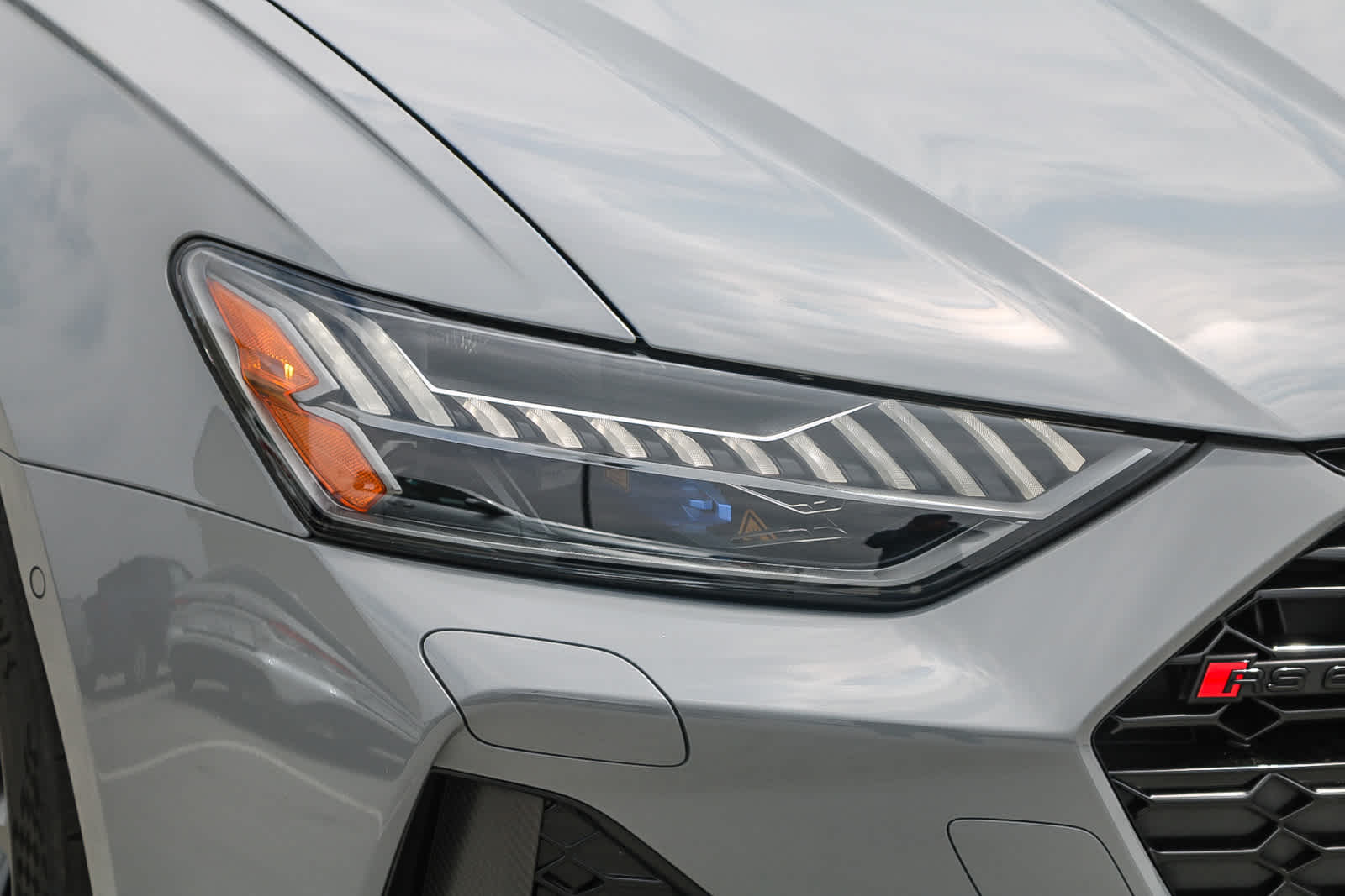 Thumbnail: 2025 Audi RS 6 - 5