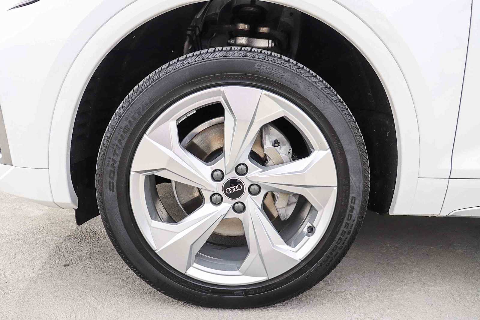 Thumbnail: 2022 Audi Q5 - 14