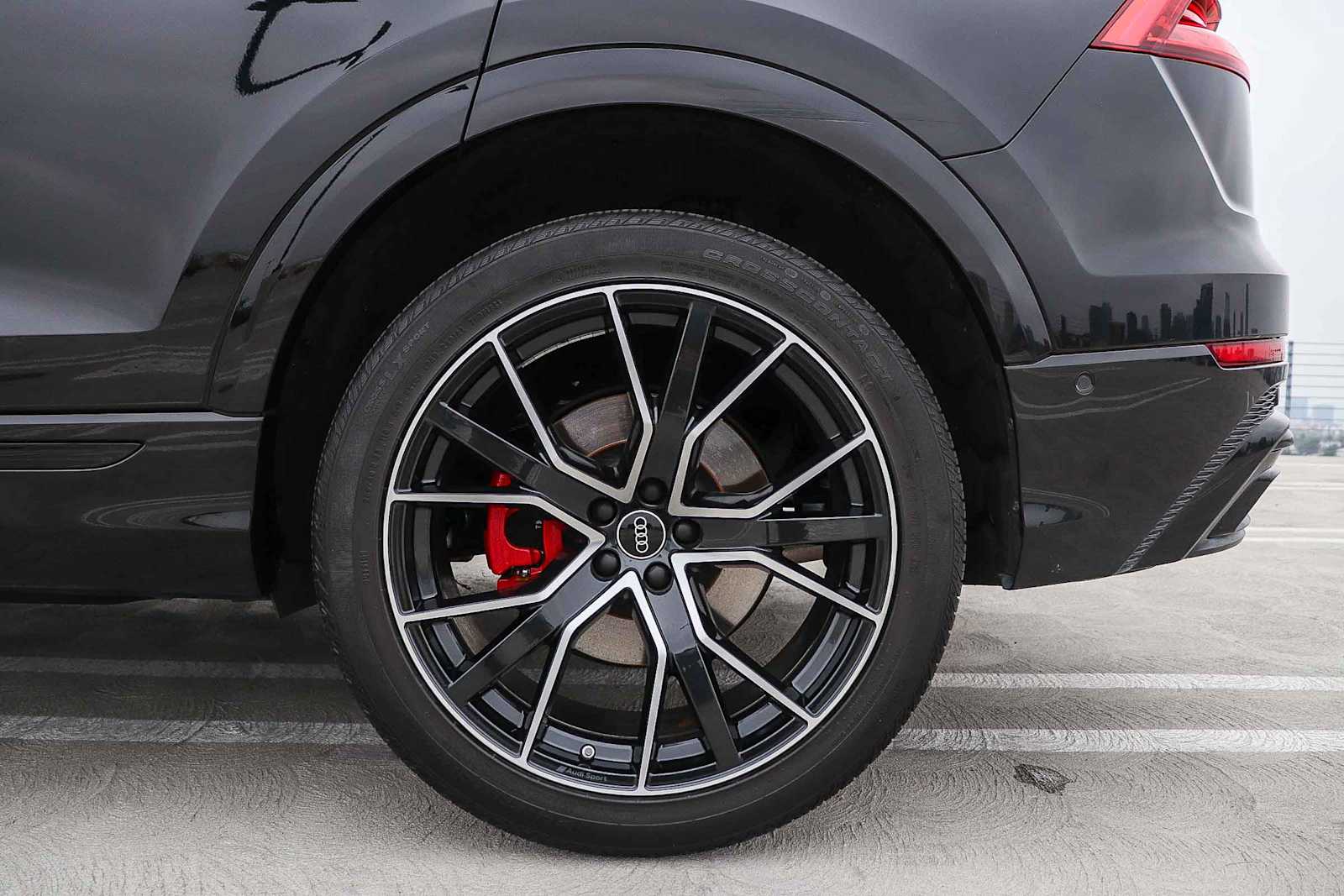 Thumbnail: 2023 Audi Q8 - 13
