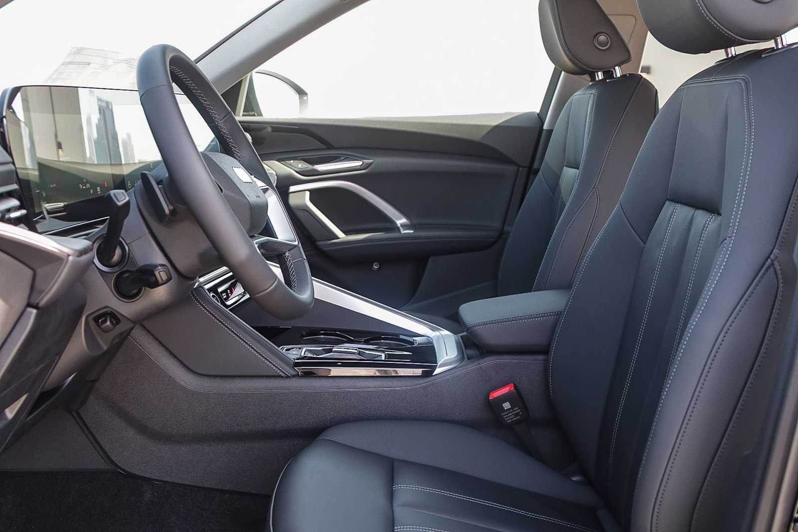 Thumbnail: 2025 Audi Q5 - 17