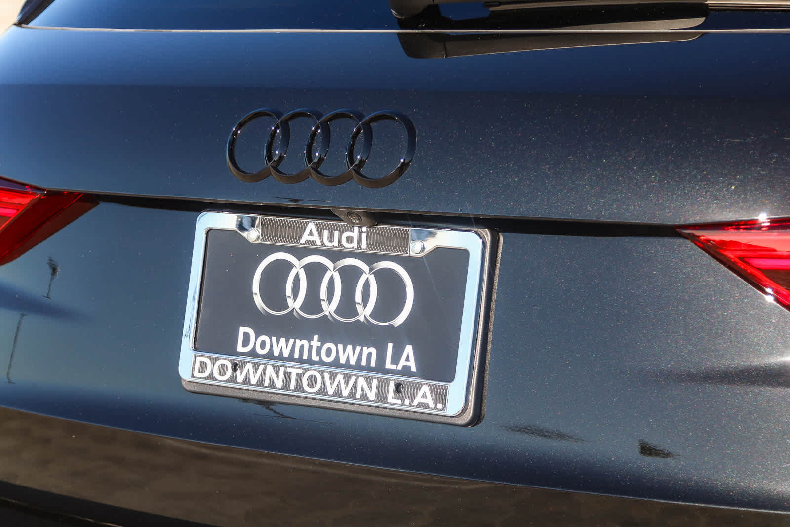 Thumbnail: 2025 Audi Q3 - 12