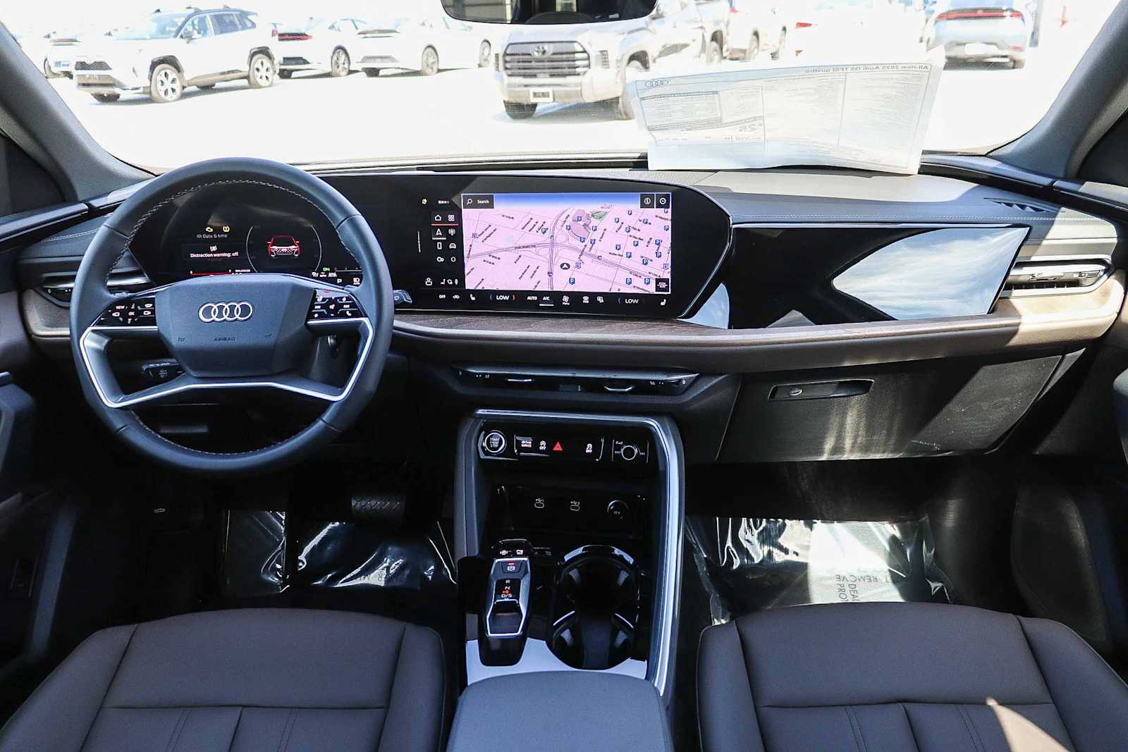 Thumbnail: 2025 Audi Q5 - 16