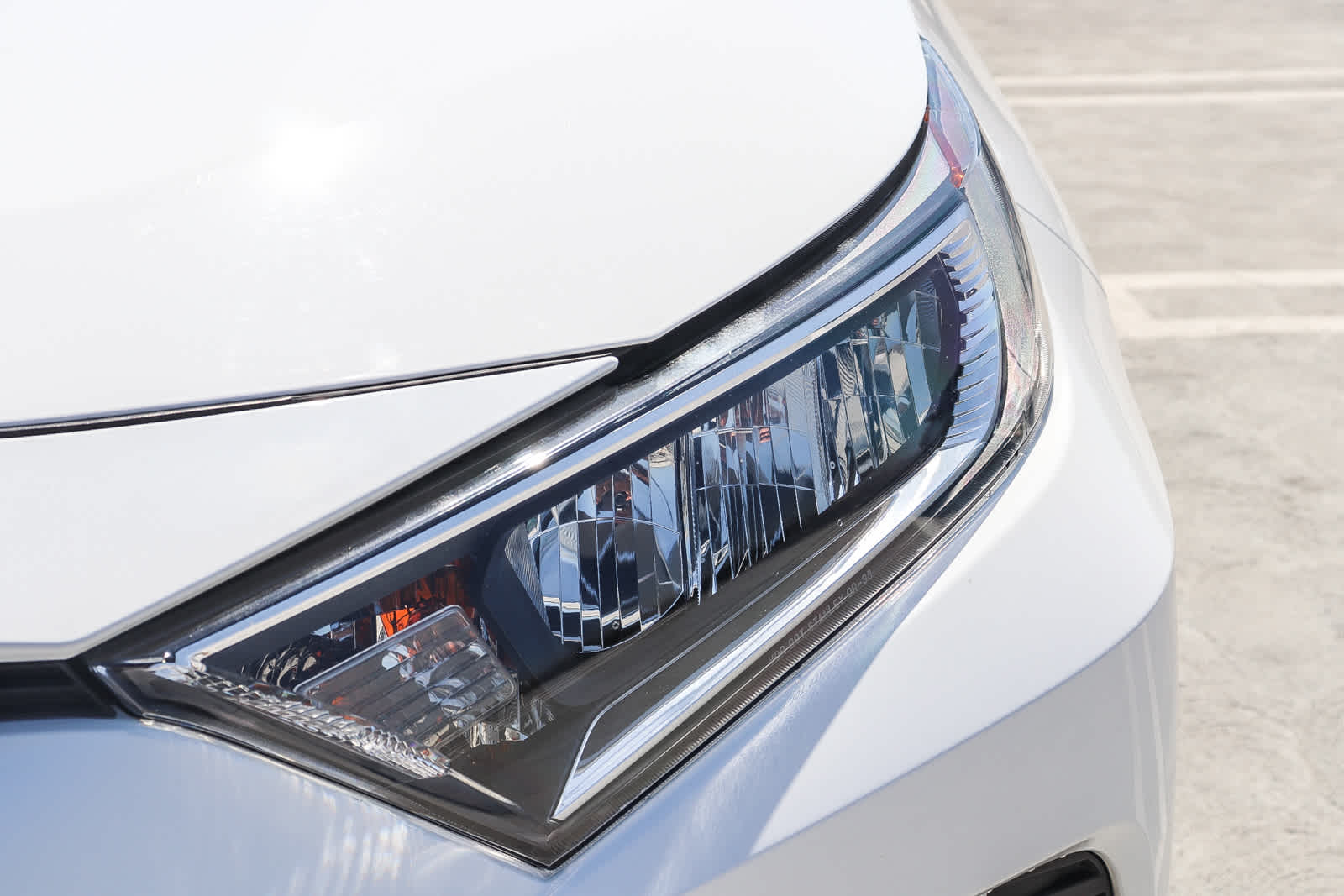 Thumbnail: 2021 Toyota RAV4 - 9