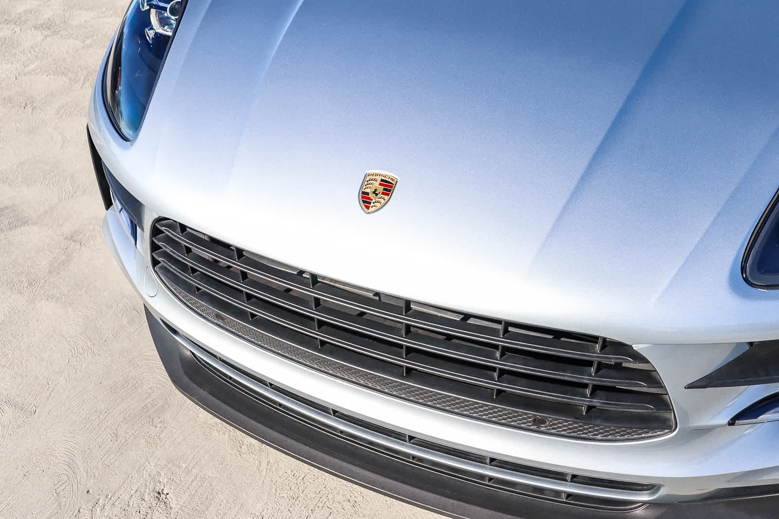 Thumbnail: 2020 Porsche Macan - 8