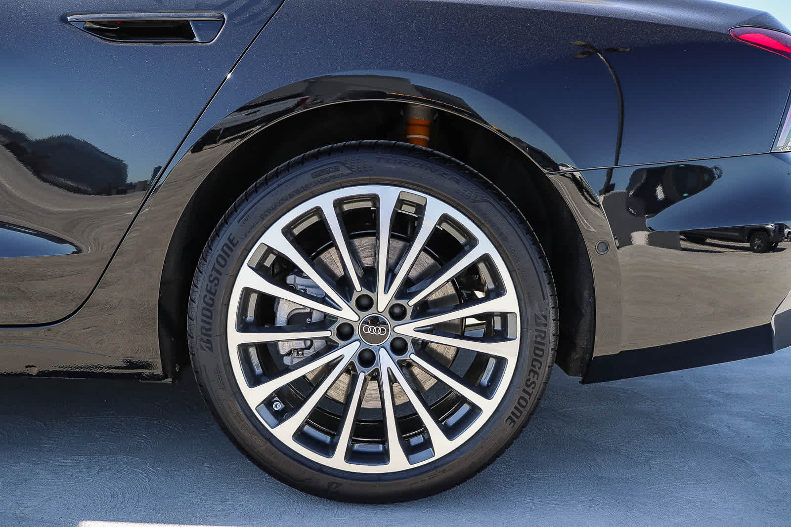 Thumbnail: 2026 Audi A6 - 13