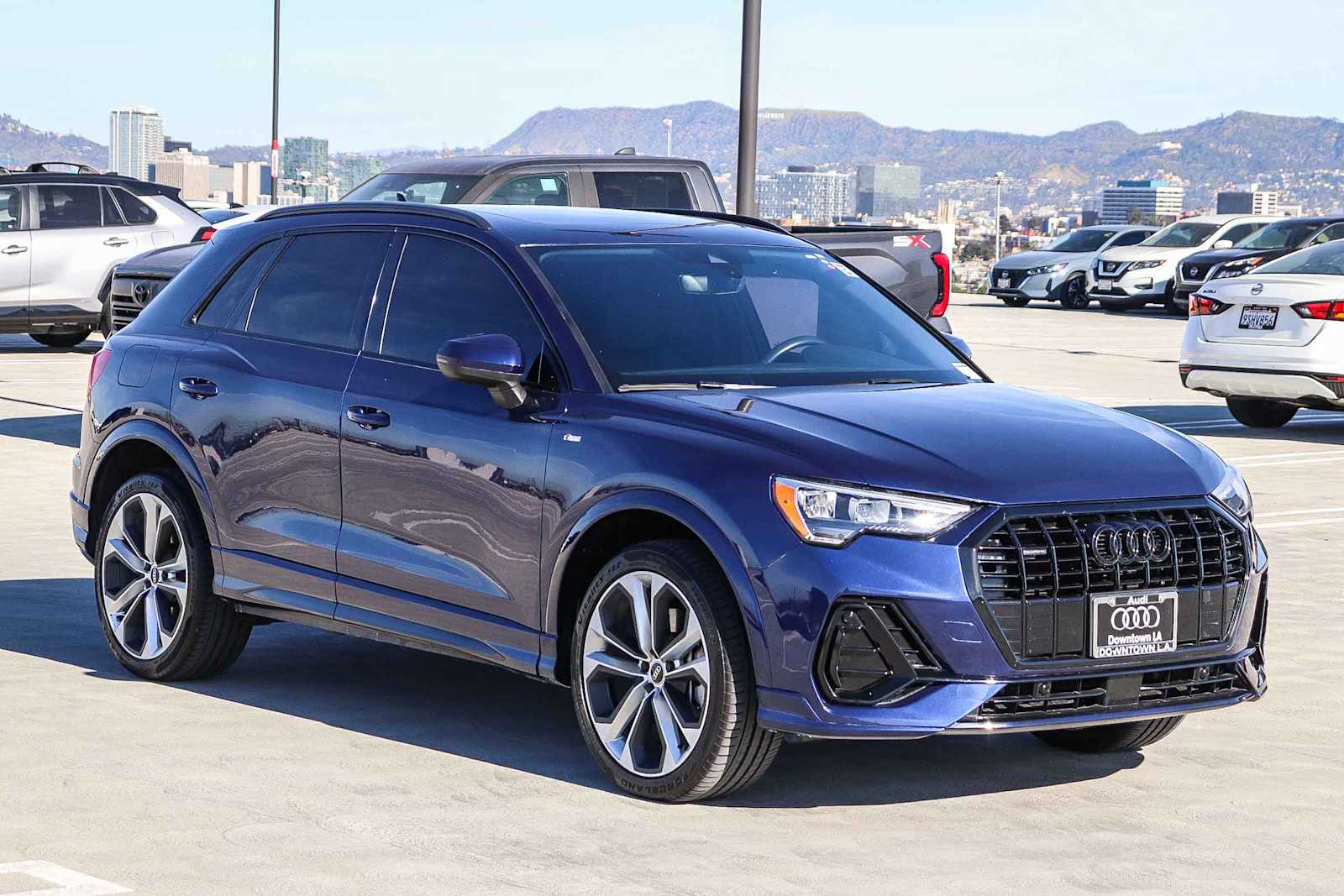 Thumbnail: 2021 Audi Q3 - 3