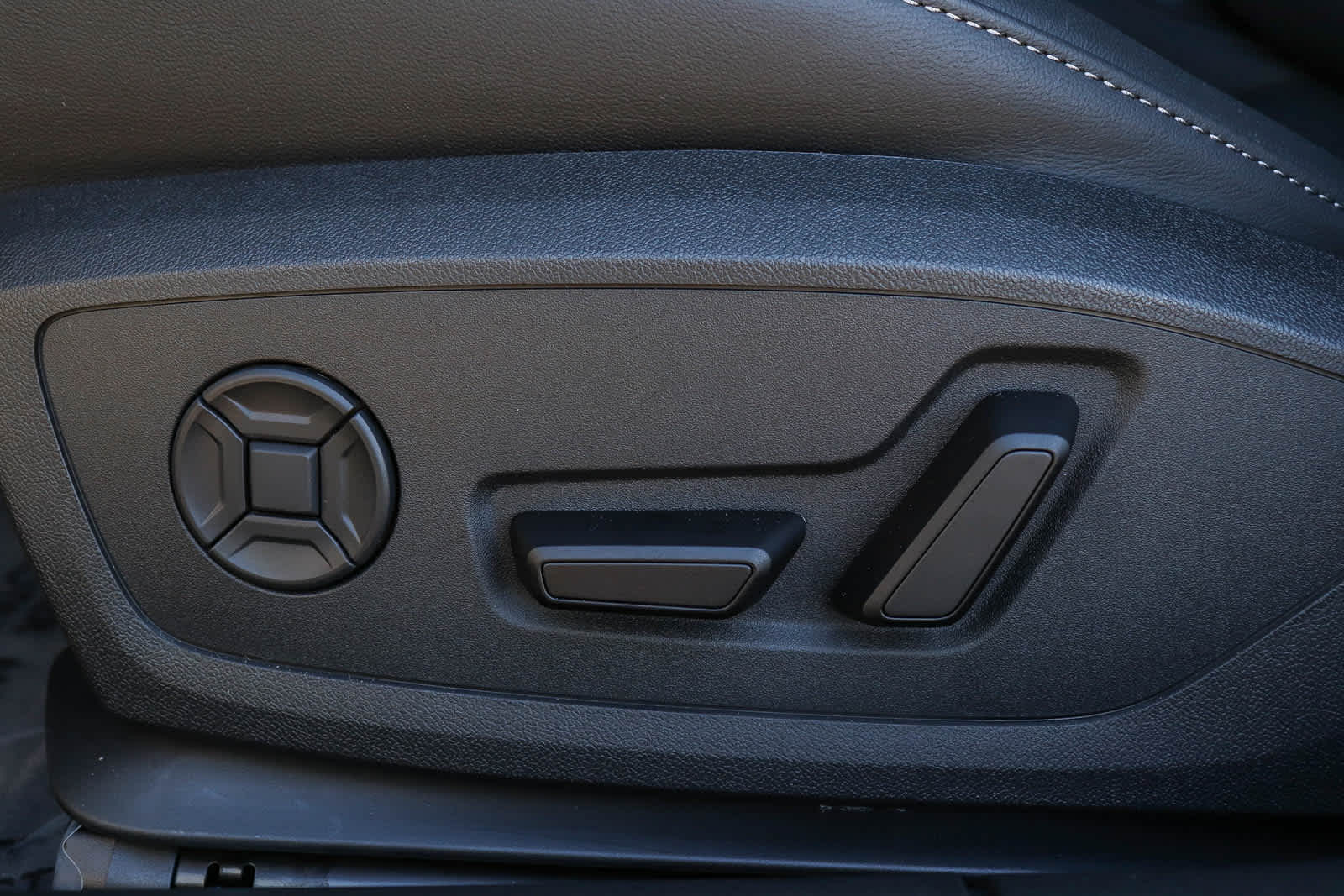 Thumbnail: 2025 Audi A5 - 25