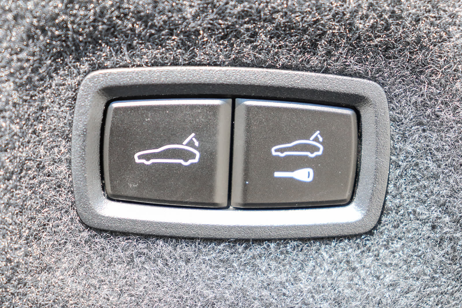 Thumbnail: 2026 Audi e-tron GT - 41