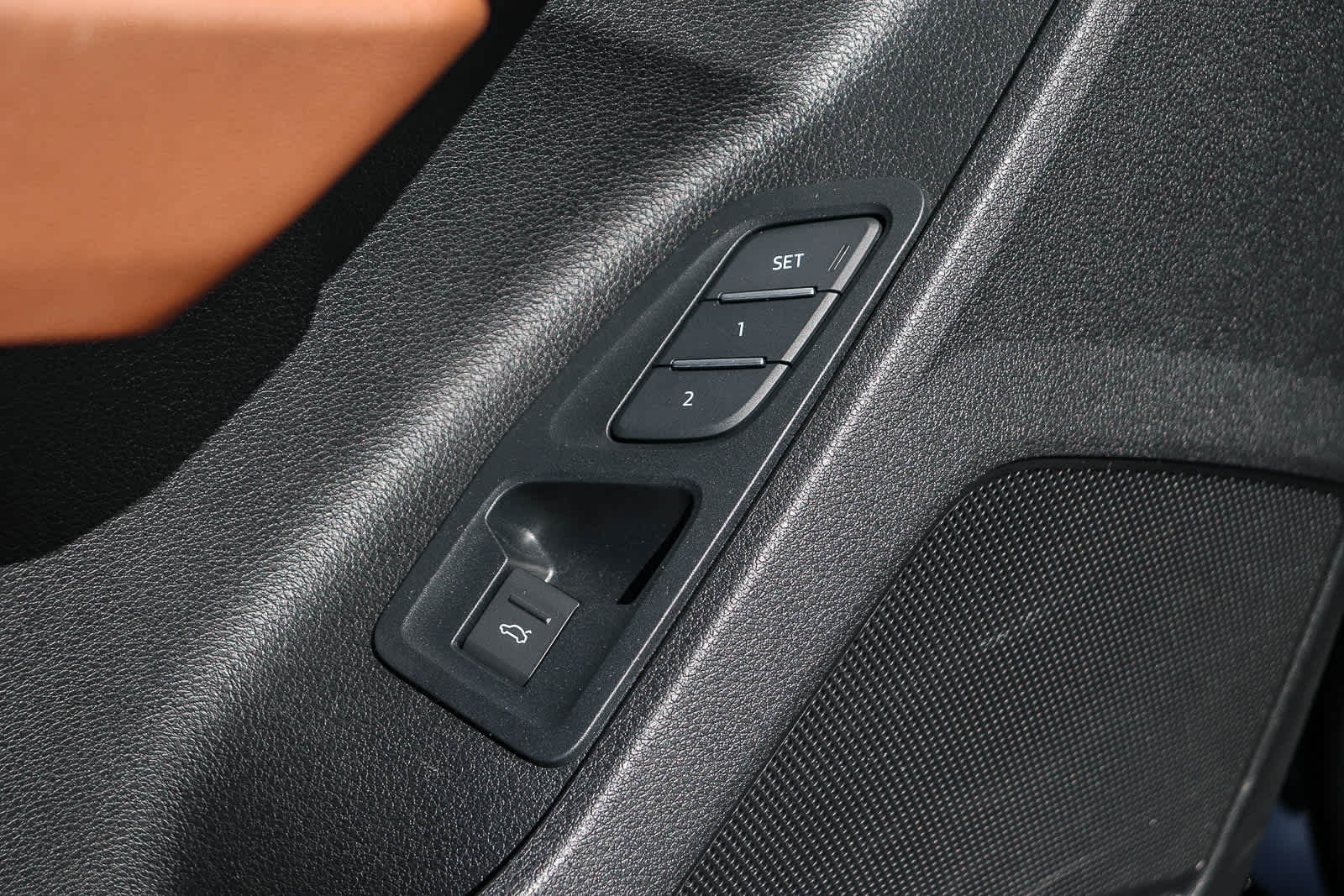 Thumbnail: 2025 Audi Q3 - 28