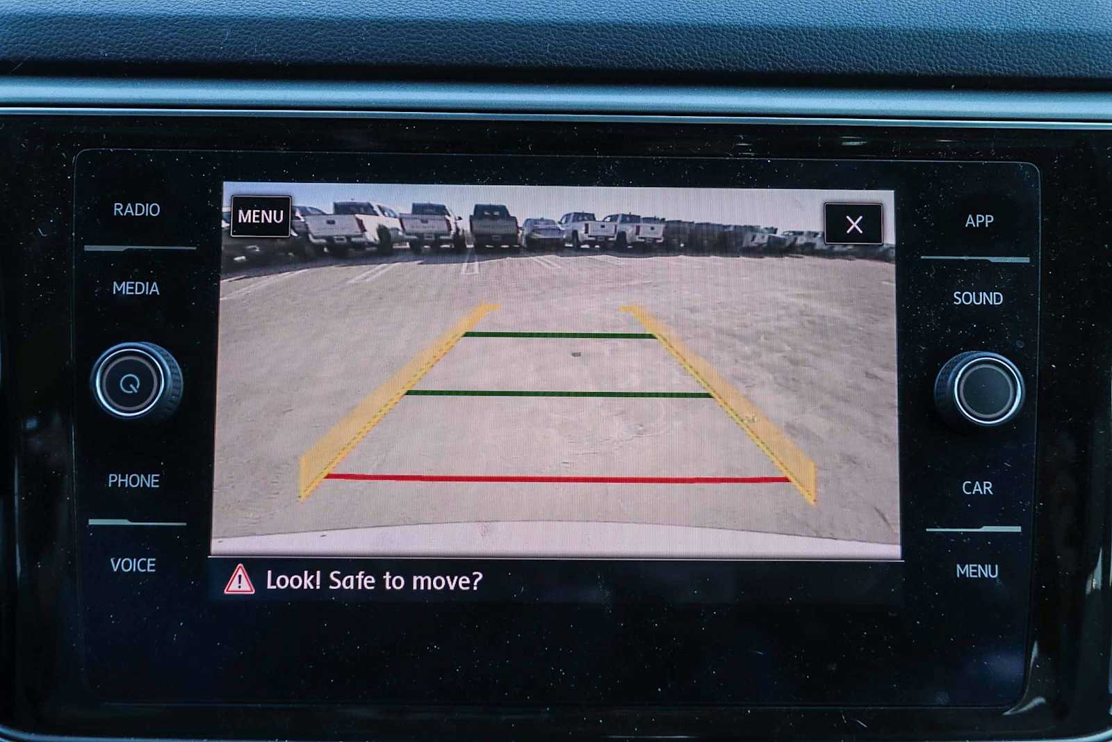 Thumbnail: 2018 Volkswagen Atlas - 32