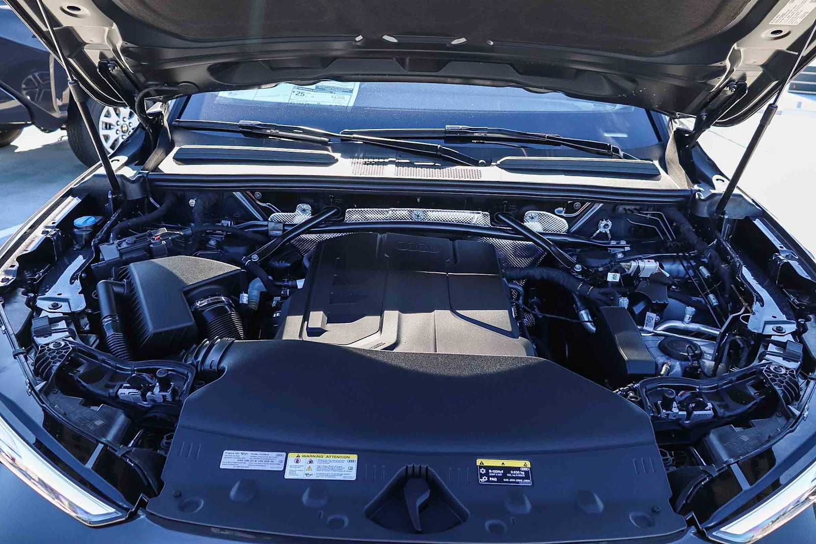 Thumbnail: 2025 Audi Q5 - 38