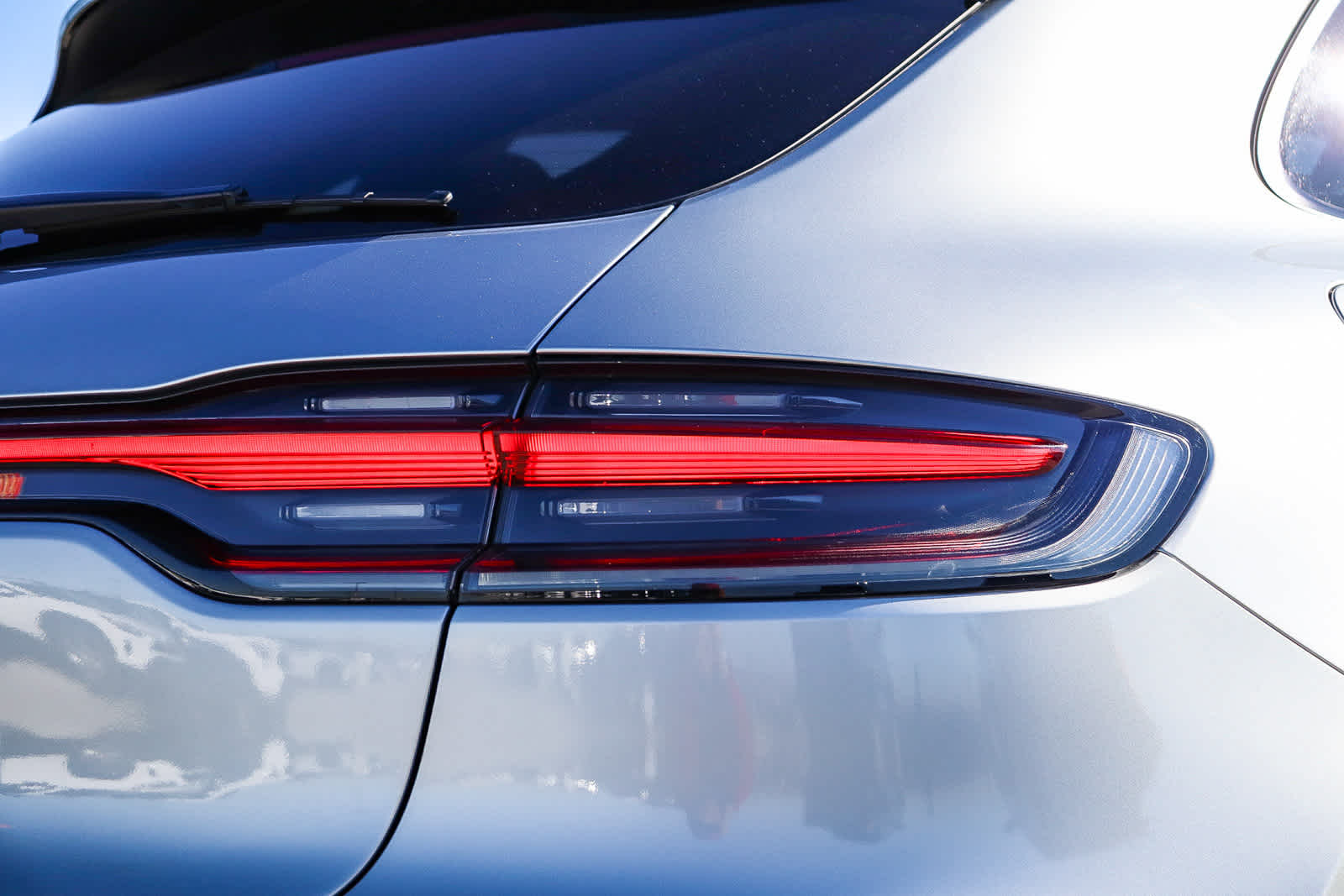 Thumbnail: 2020 Porsche Macan - 10