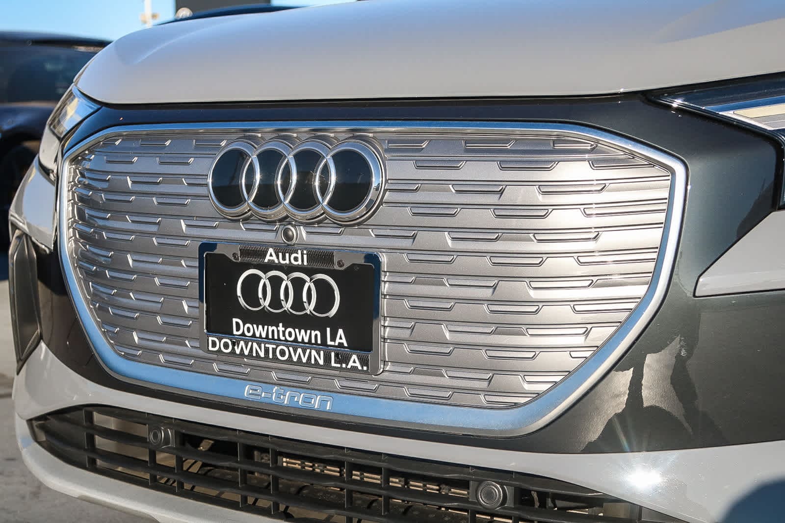 Thumbnail: 2023 Audi Q4 e-tron - 5