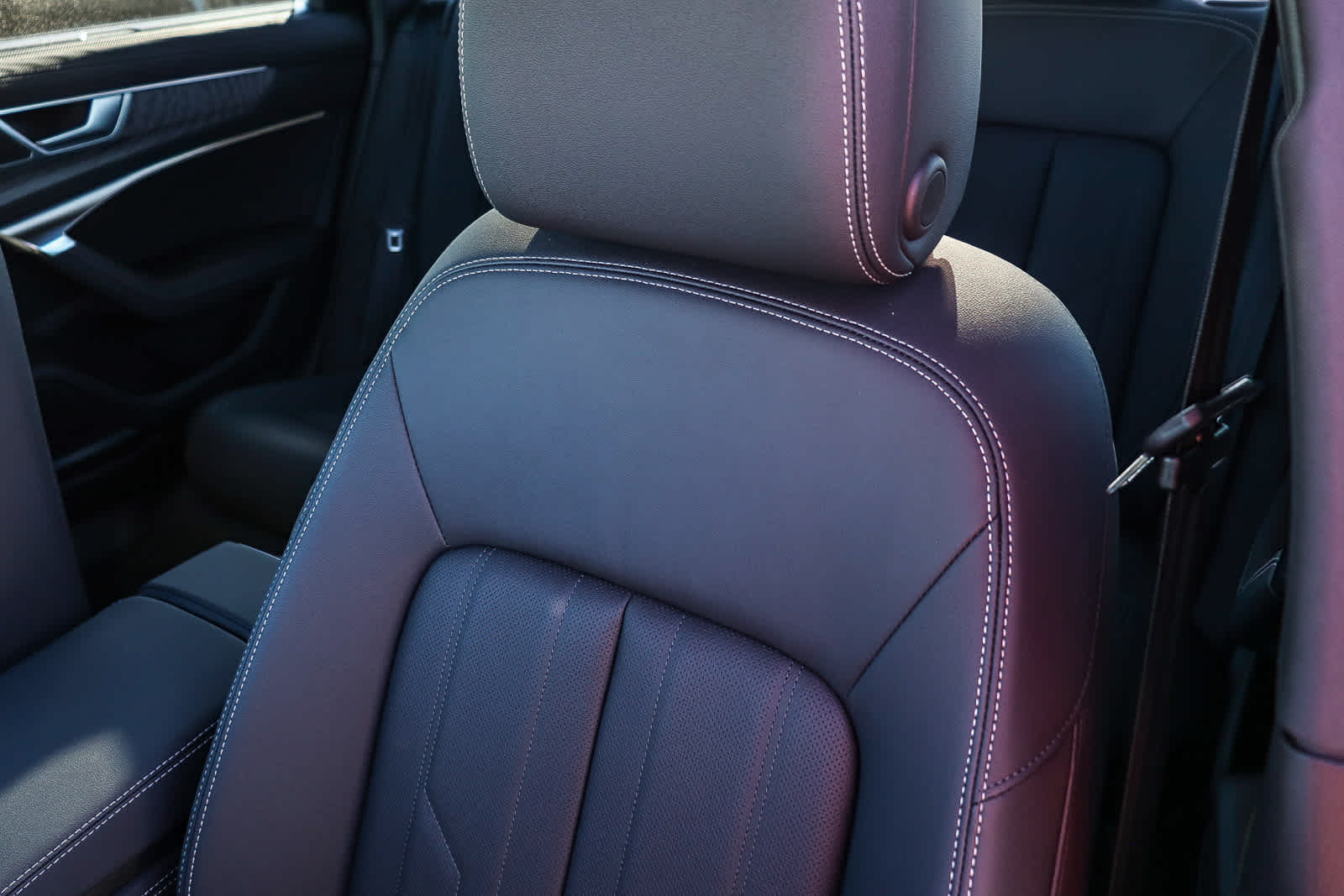 Thumbnail: 2025 Audi A6 - 38