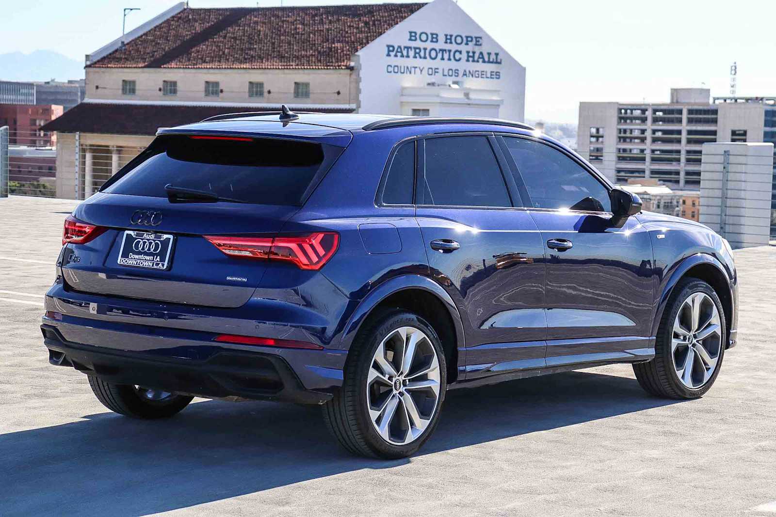 Thumbnail: 2021 Audi Q3 - 4