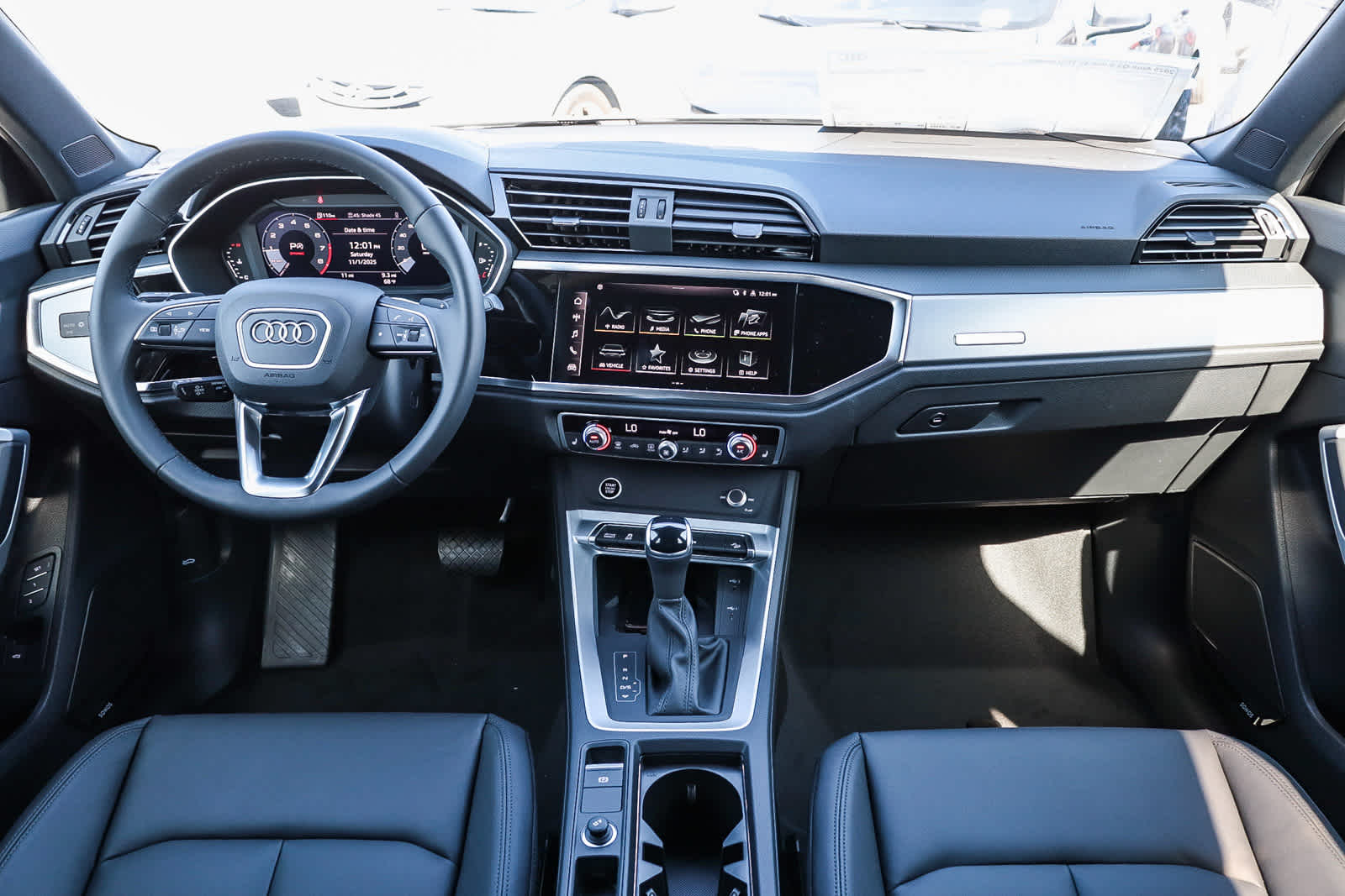 Thumbnail: 2025 Audi Q3 - 15