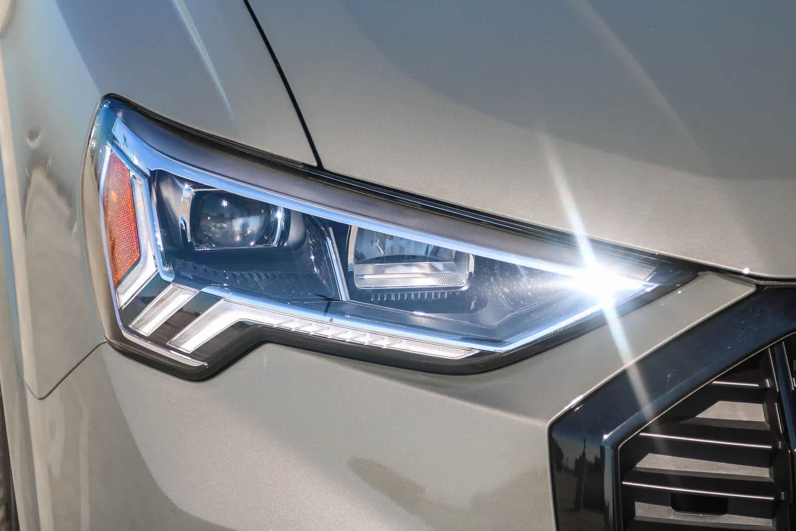Thumbnail: 2025 Audi Q3 - 4