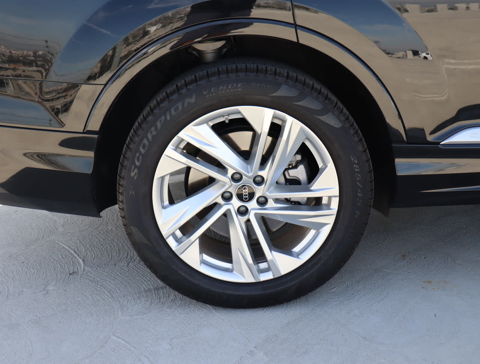 Thumbnail: 2023 Audi Q7 - 4