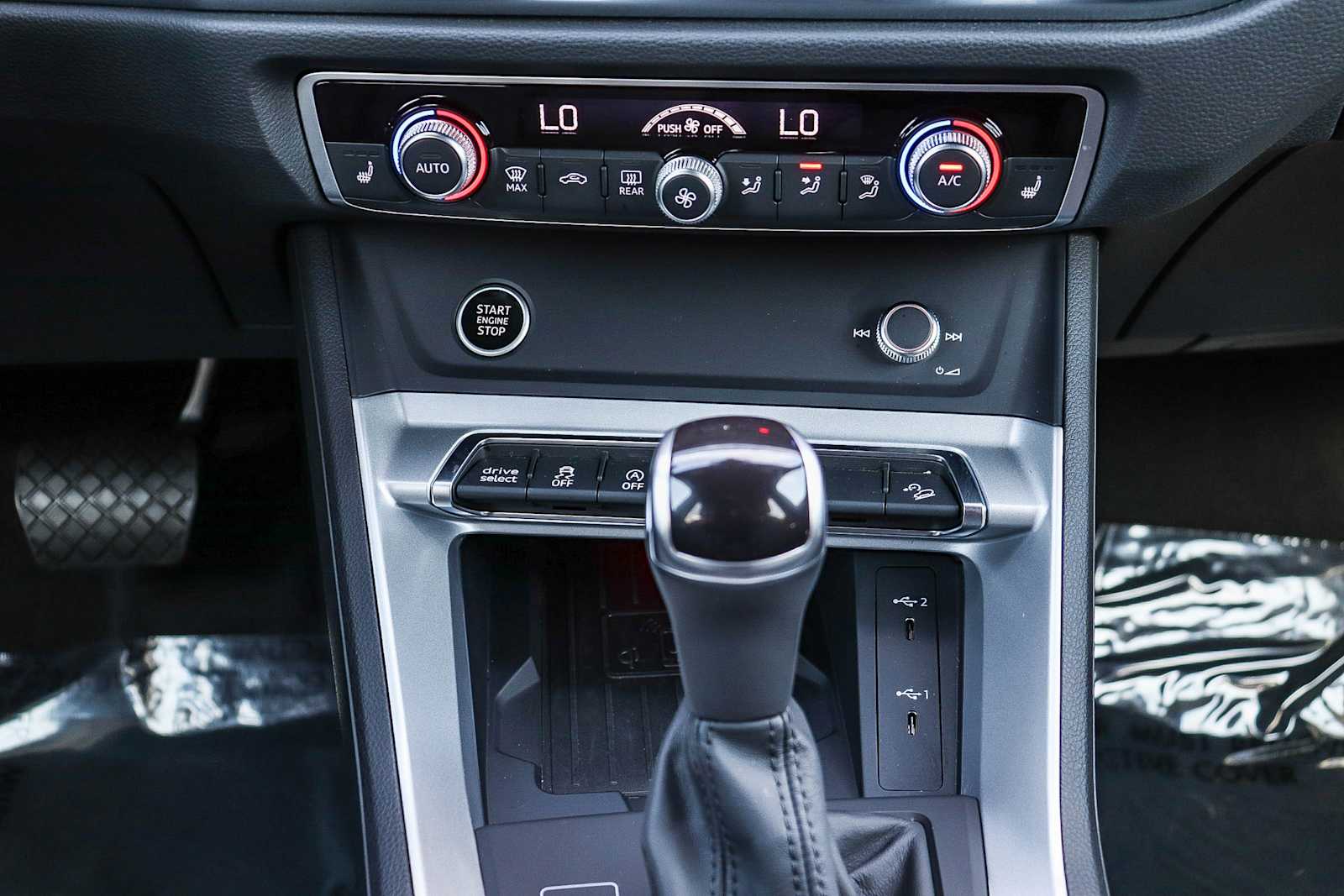 Thumbnail: 2025 Audi Q3 - 18