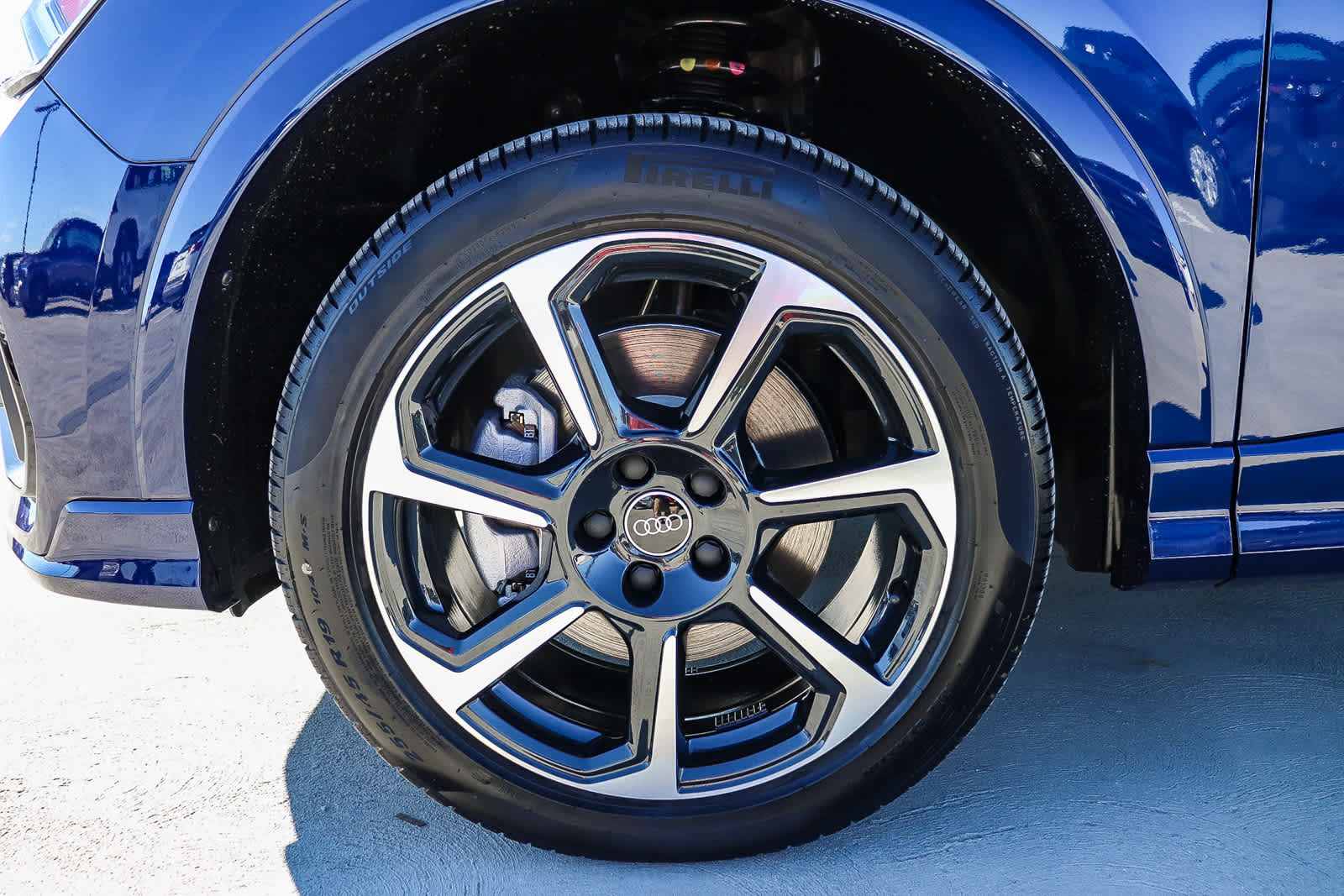 Thumbnail: 2025 Audi Q3 - 14